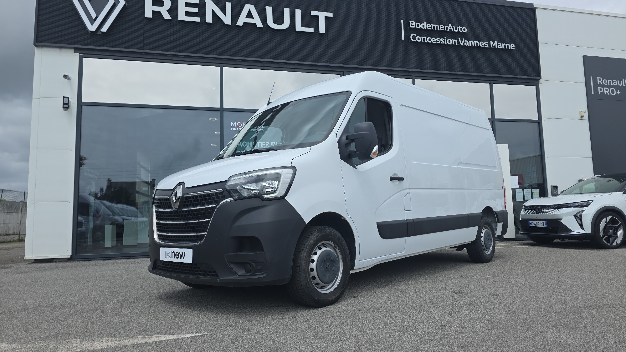 Renault Master Fourgon MASTER FGN TRAC F3300 L2H2 DCI 135 occasion de 2021 en vente à Vannes