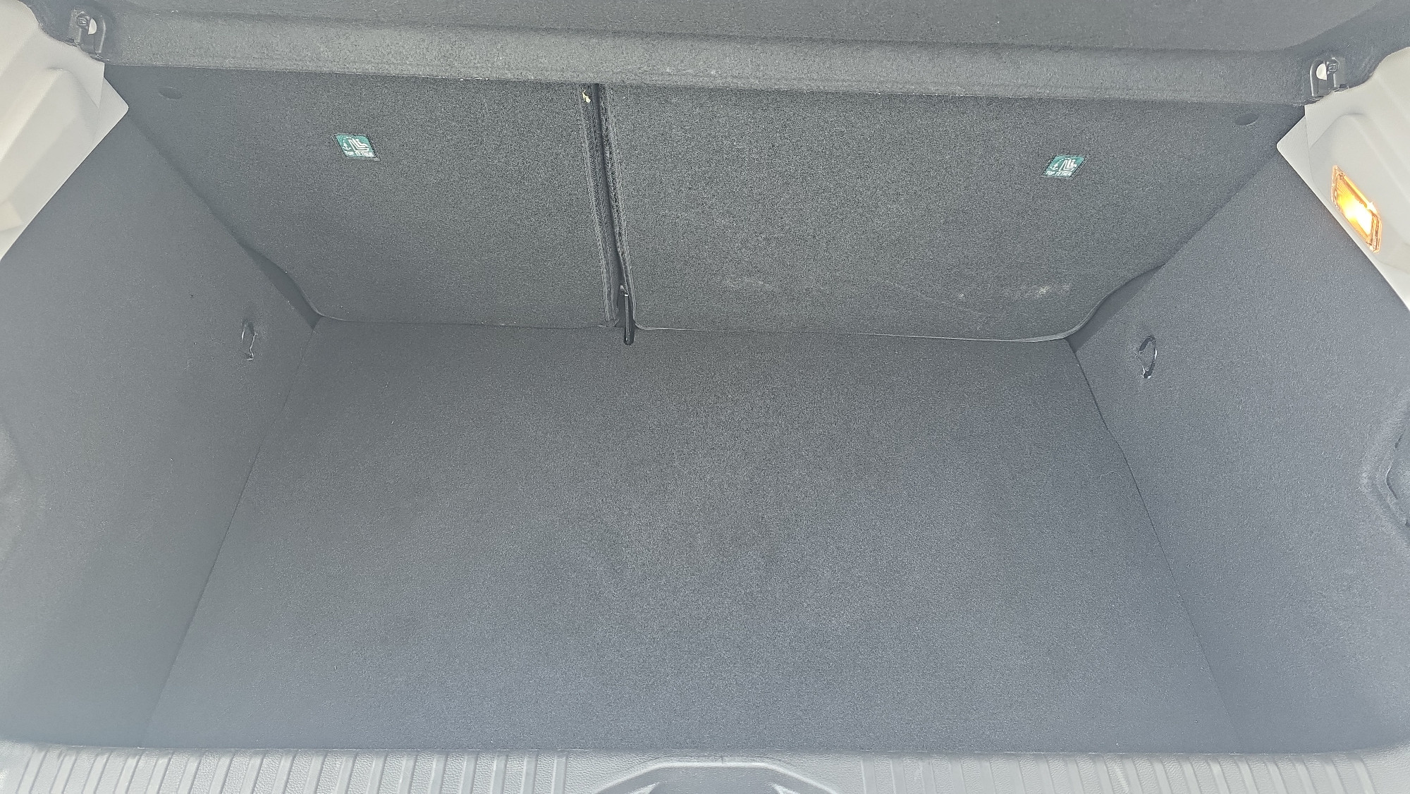 Vente en ligne Renault Clio 5 Clio E-Tech hybride 145 au prix de 14 590 €