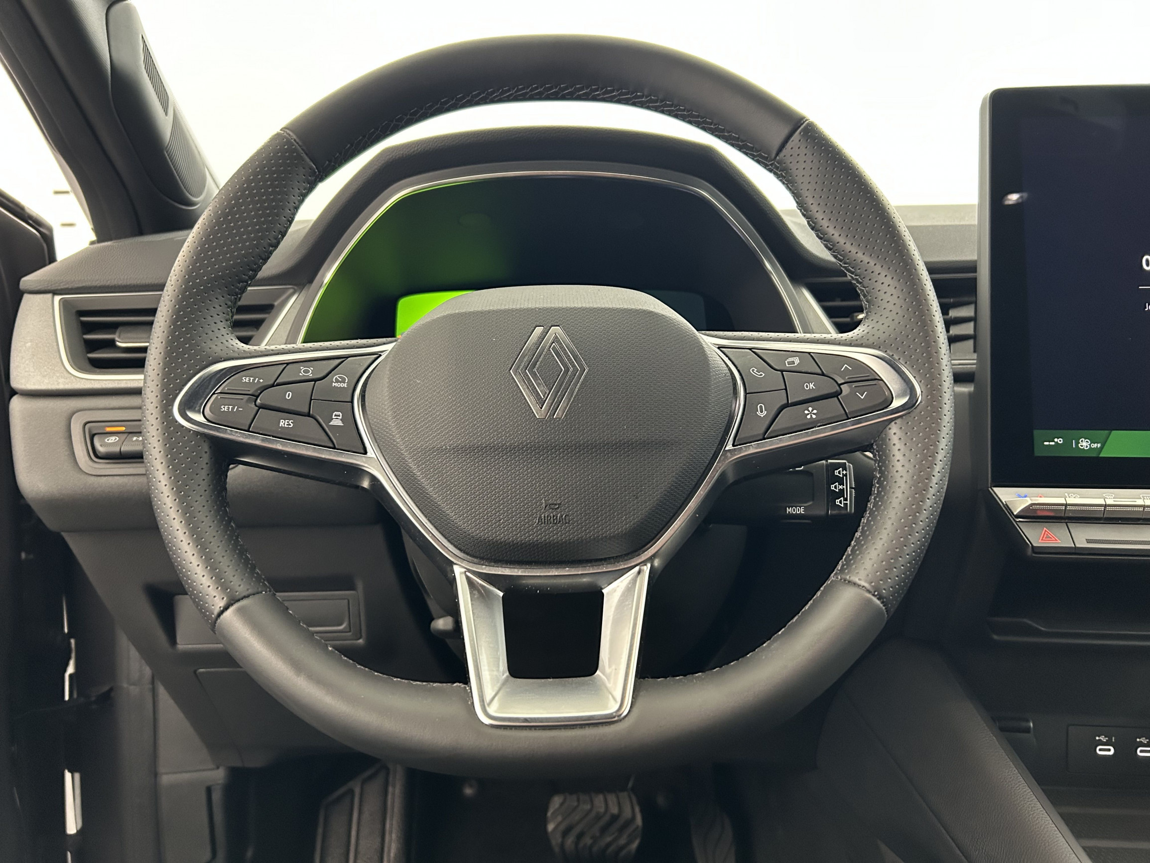 Vente en ligne Renault Symbioz  E-Tech full hybrid 145 au prix de 26 290 €