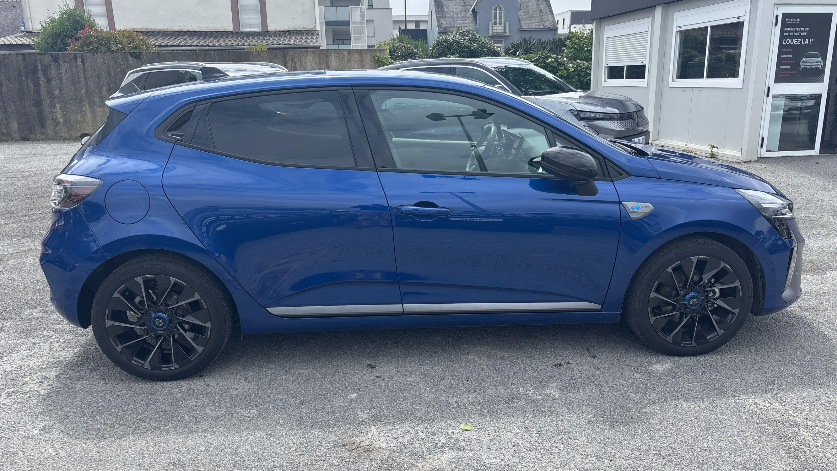 Vente en ligne Renault Clio 5 Clio E-Tech full hybrid 145 ch GSR2 au prix de 23 990 €