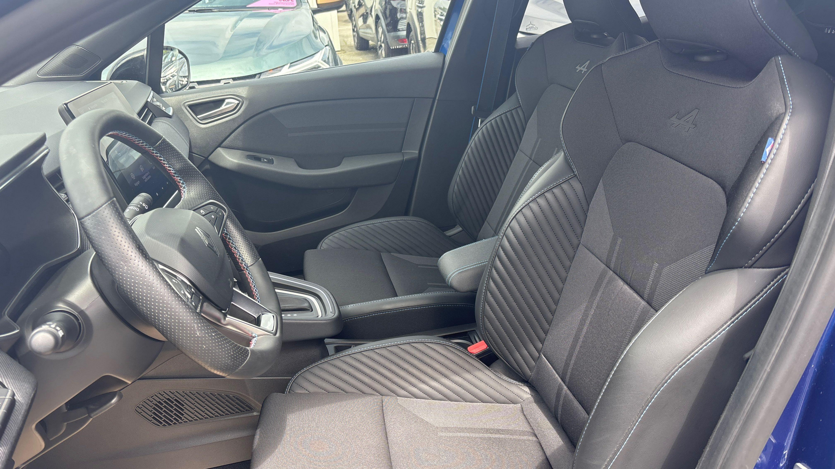 Vente en ligne Renault Clio 5 Clio E-Tech full hybrid 145 ch GSR2 au prix de 23 990 €