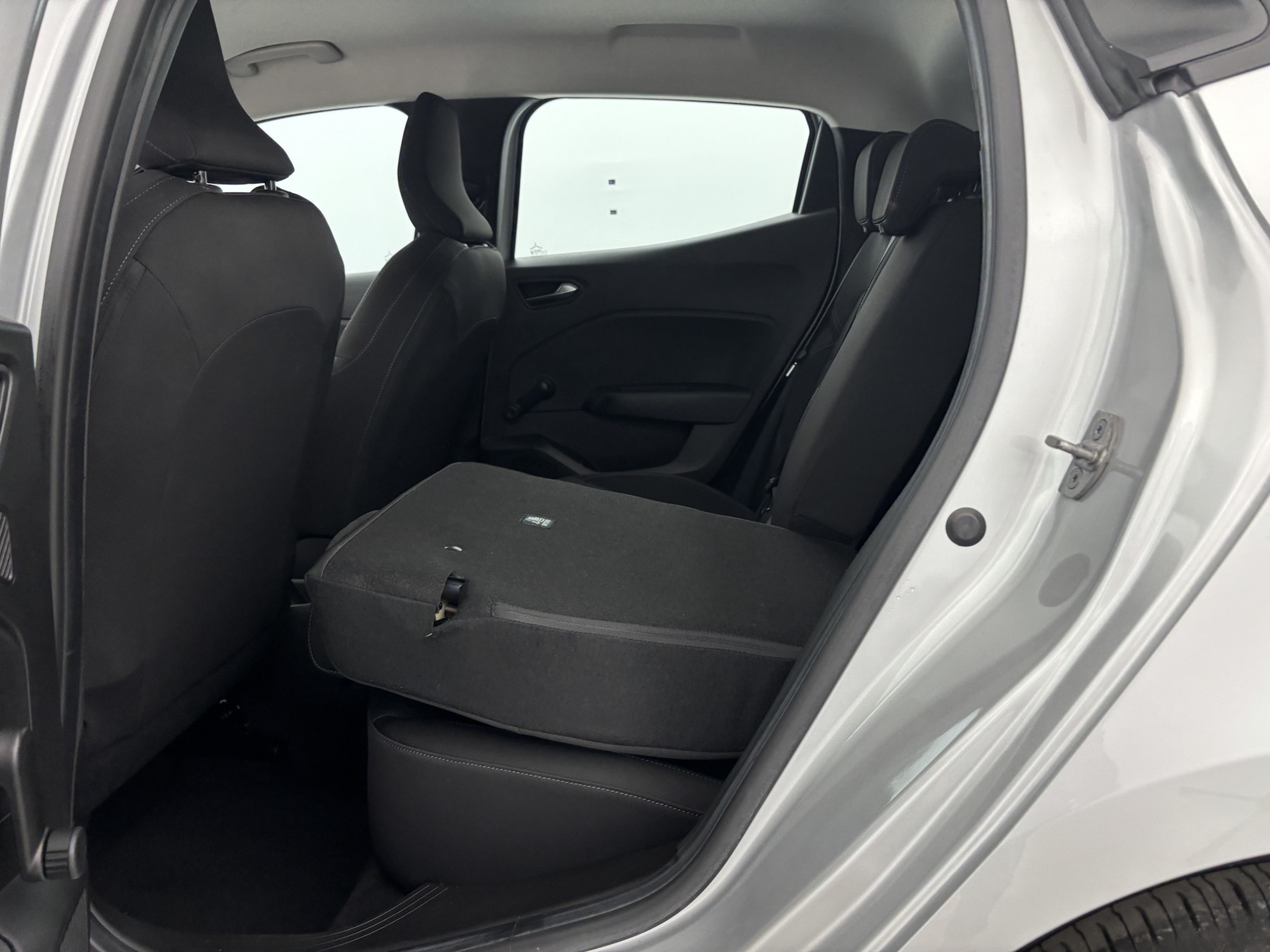 Vente en ligne Renault Clio 5 Clio TCe 90 au prix de 14 590 €