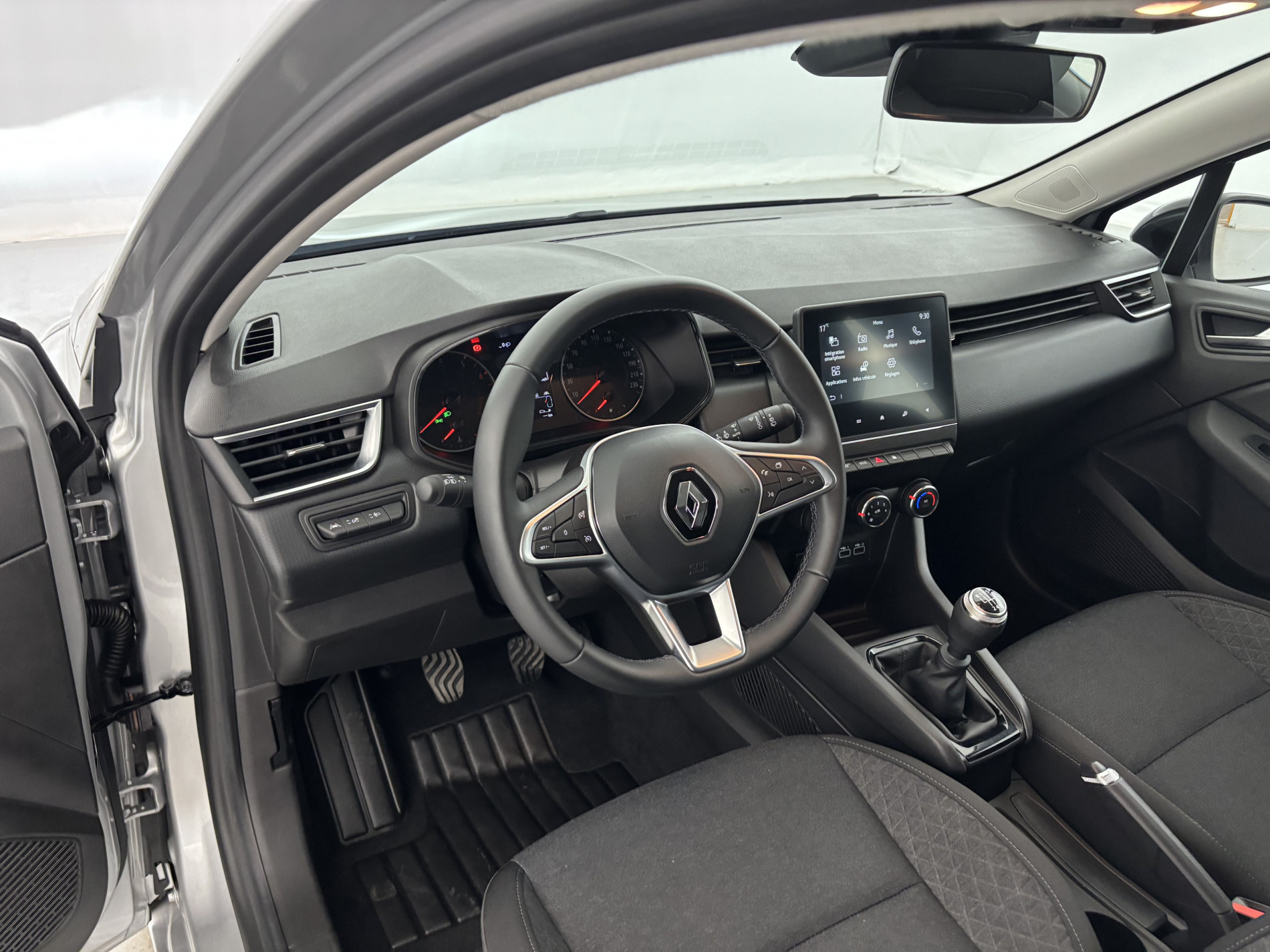 Vente en ligne Renault Clio 5 Clio TCe 90 au prix de 14 590 €