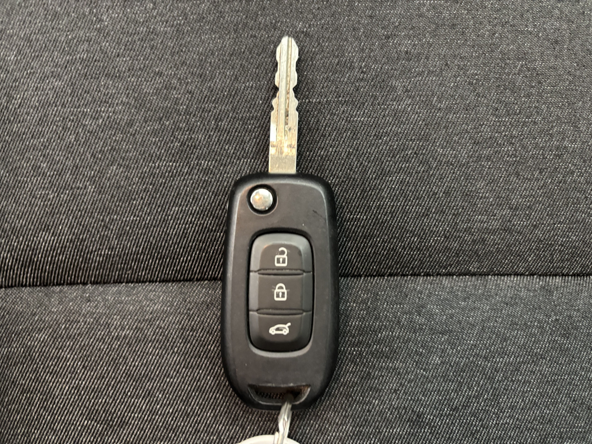 Vente en ligne Renault Clio 5 Clio TCe 90 au prix de 14 590 €