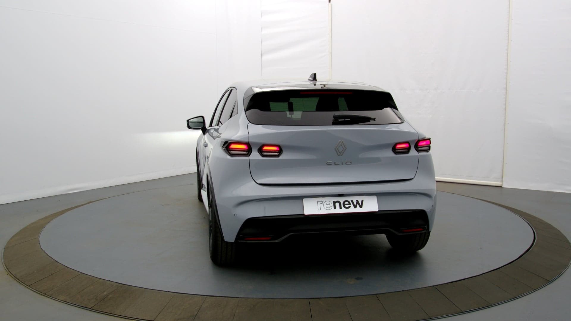 Vente en ligne Renault Clio 6 Clio TCe 115 ch au prix de 23 490 €