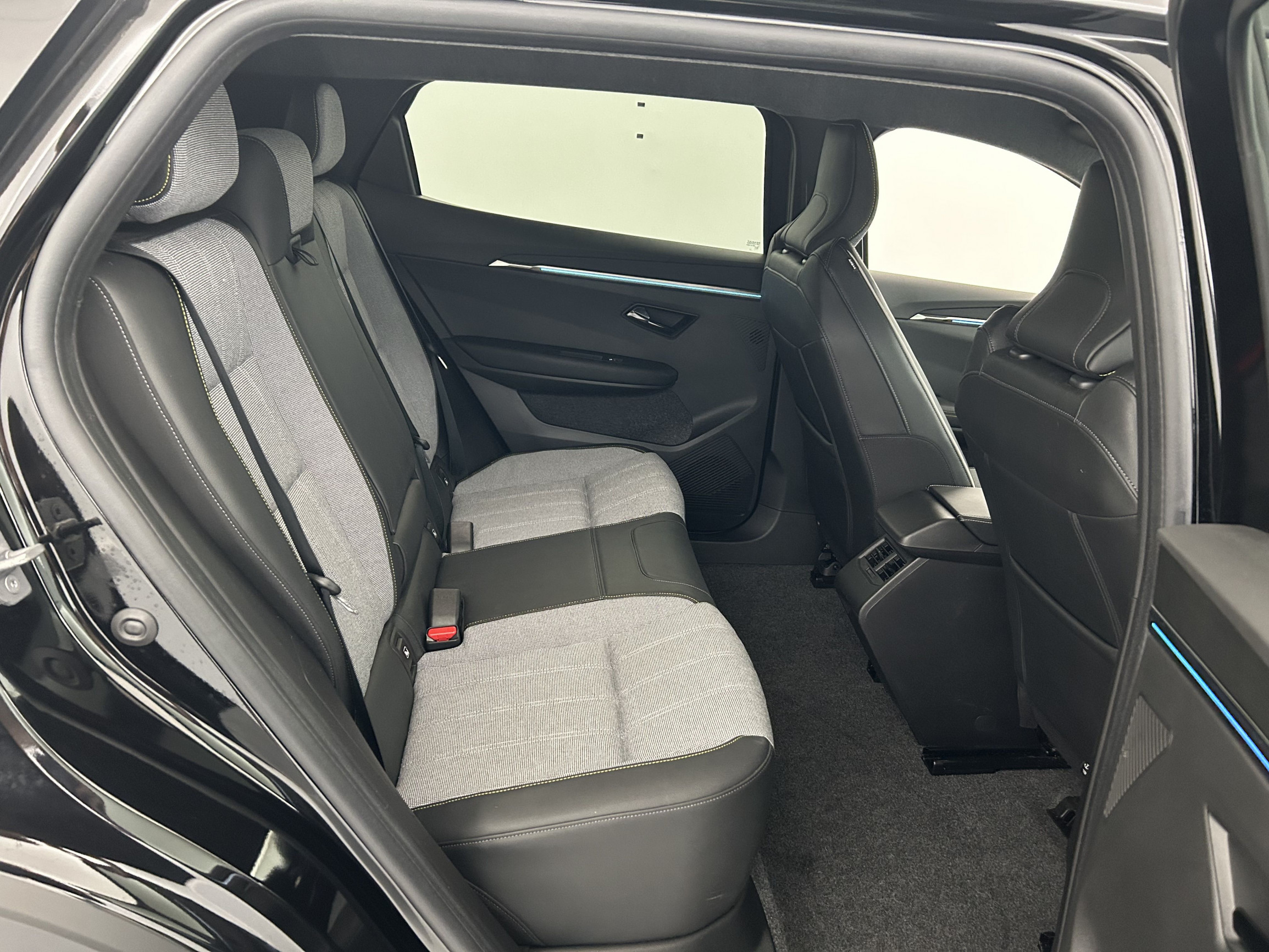 Vente en ligne Renault Scenic E-Tech Scenic E-Tech électrique 220 ch grande autonomie au prix de 38 790 €