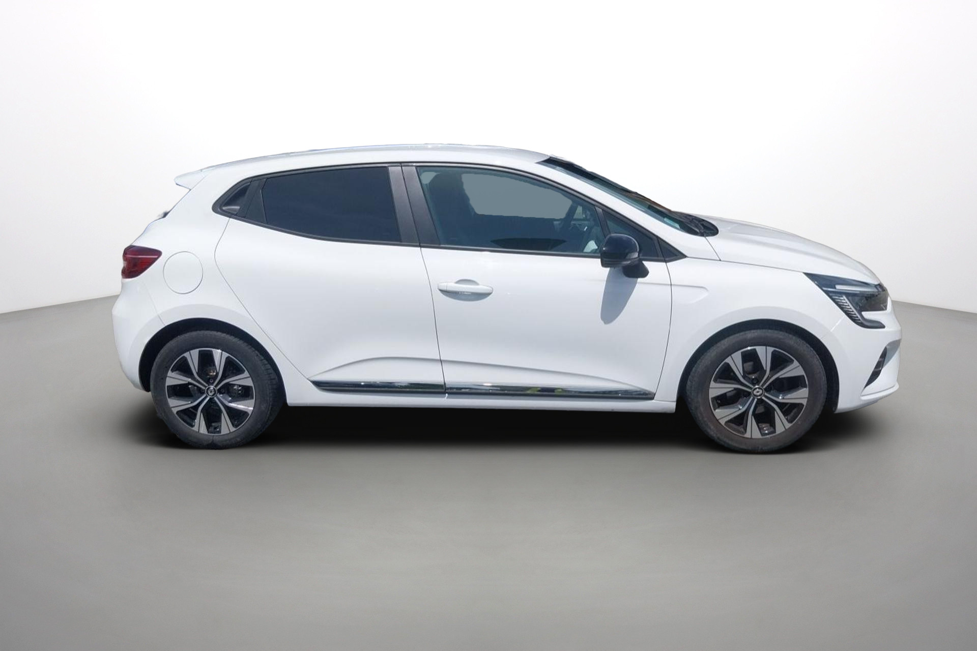 Vente en ligne Renault Clio 5 Clio TCe 100 GPL au prix de 14 490 €