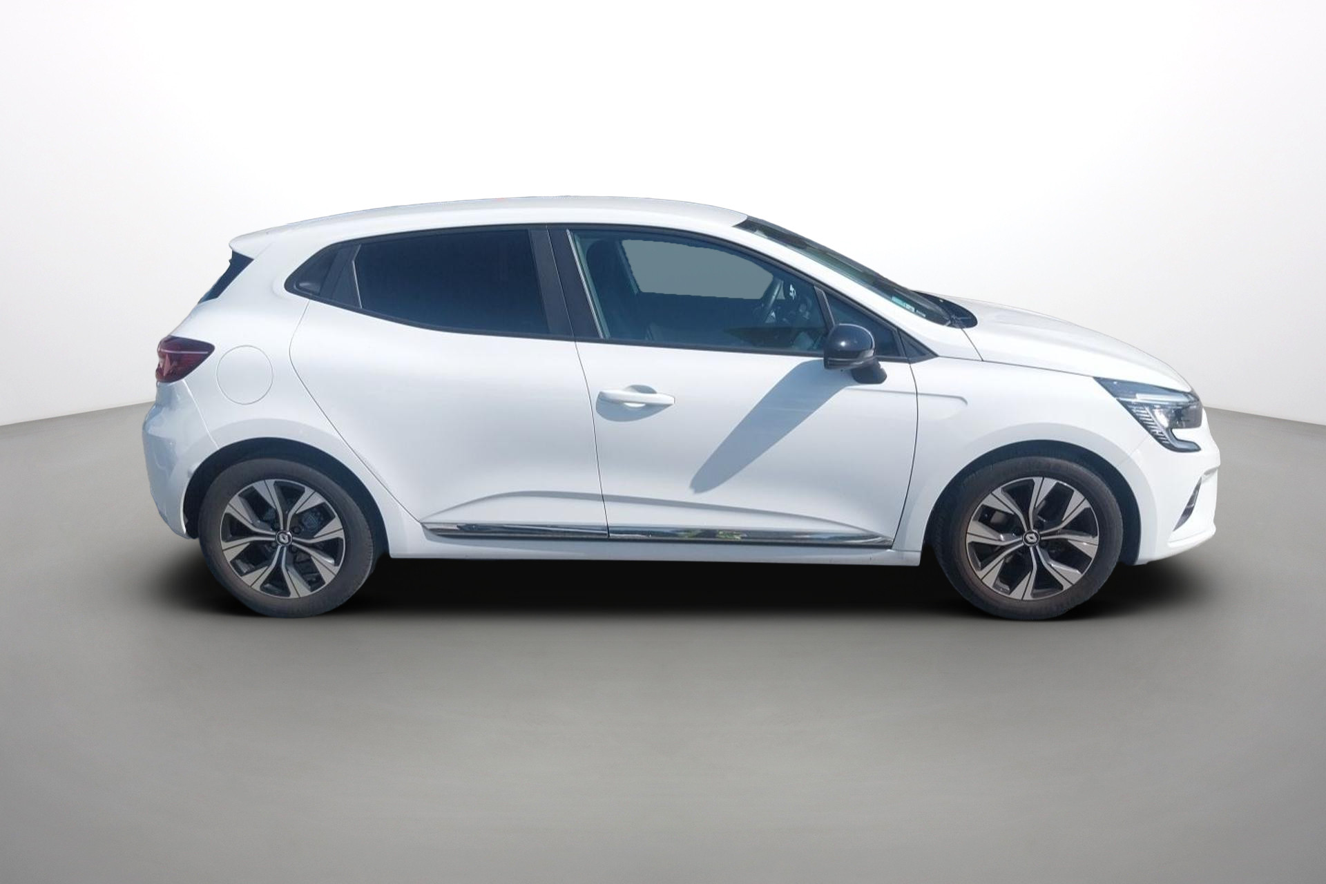 Vente en ligne Renault Clio 5 Clio TCe 100 GPL au prix de 14 490 €