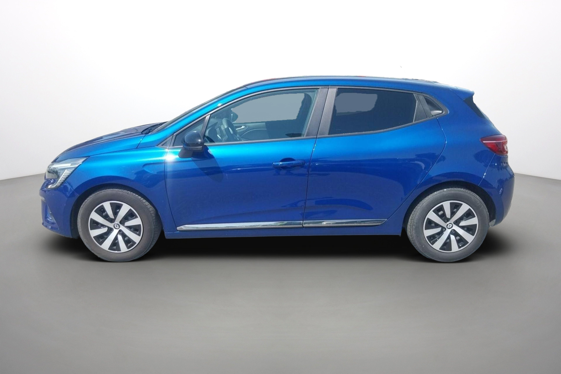 Vente en ligne Renault Clio 5 Clio TCe 90 au prix de 13 990 €