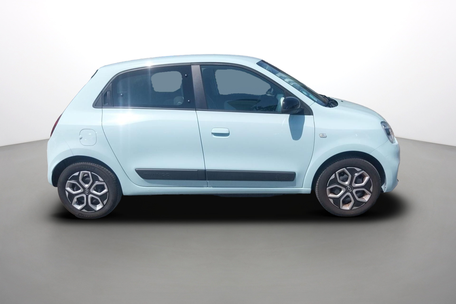Vente en ligne Renault Twingo Electrique Twingo III E-Tech au prix de 12 990 €