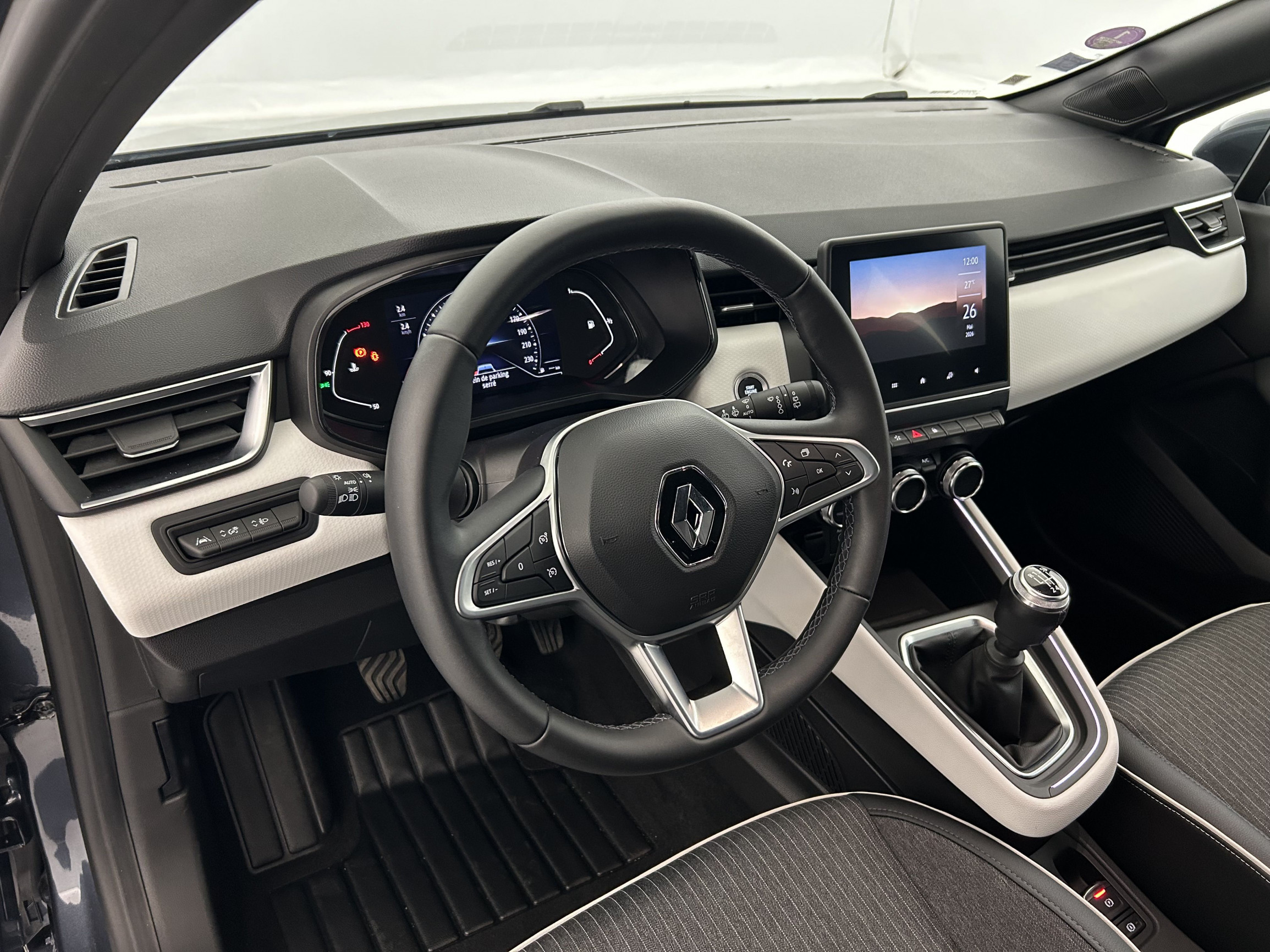 Vente en ligne Renault Clio 5 Clio TCe 90 - 21N au prix de 15 290 €