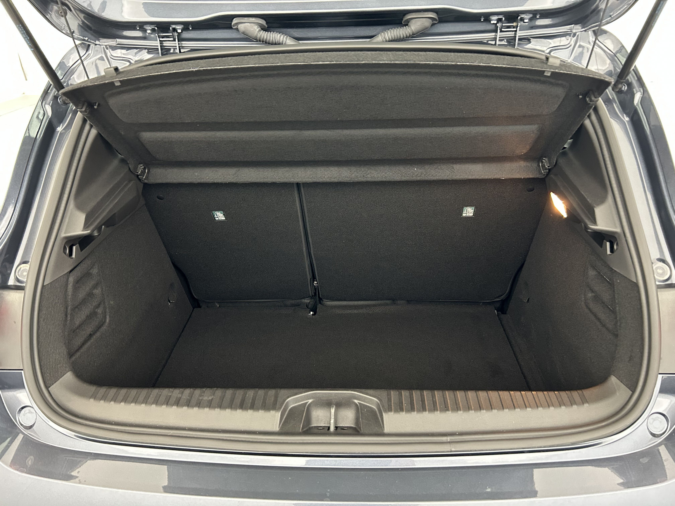 Vente en ligne Renault Clio 5 Clio TCe 90 - 21N au prix de 15 290 €