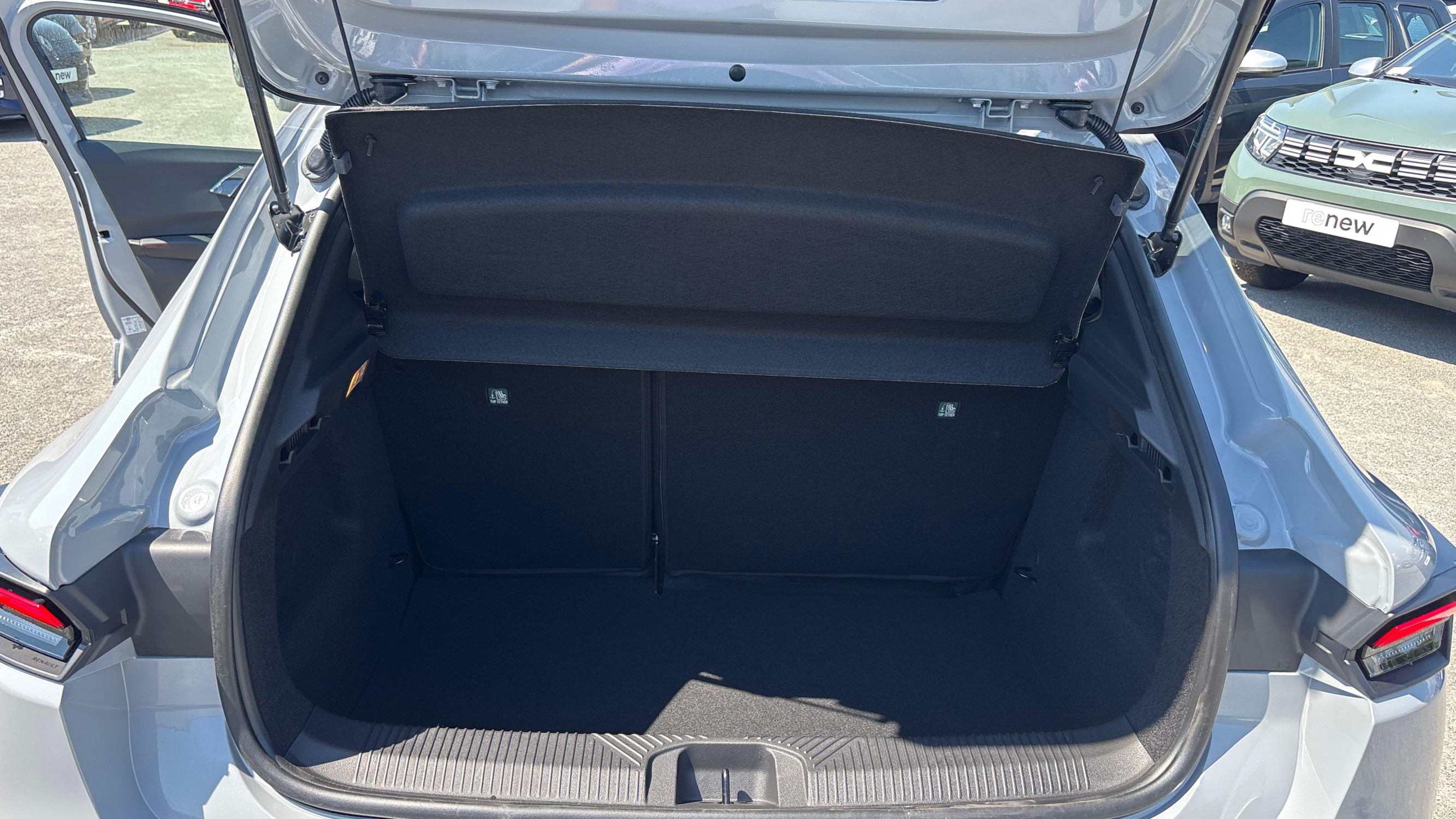Vente en ligne Renault Clio 6 Clio TCe 115 ch au prix de 23 490 €