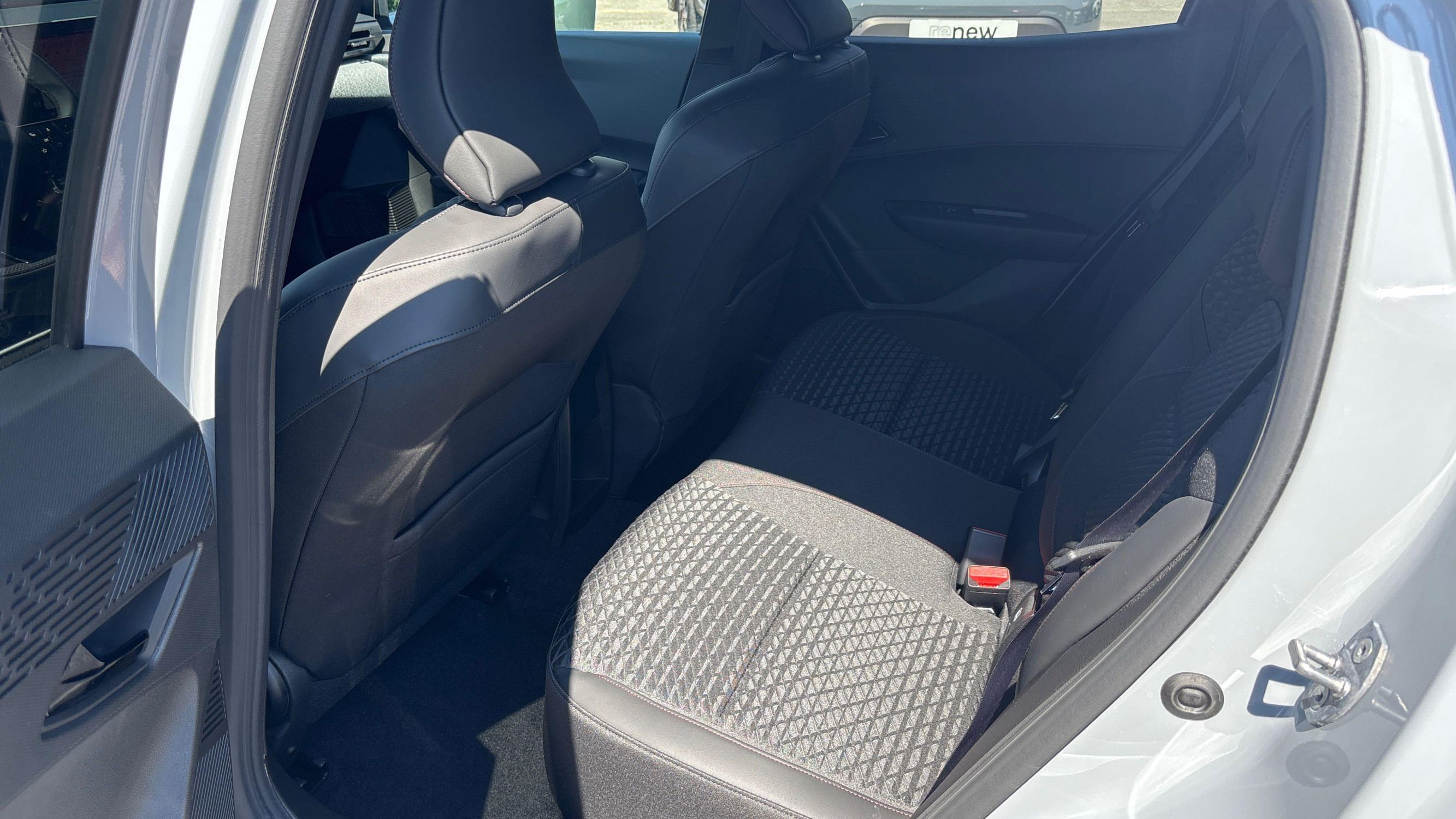 Vente en ligne Renault Clio 6 Clio TCe 115 ch au prix de 23 490 €