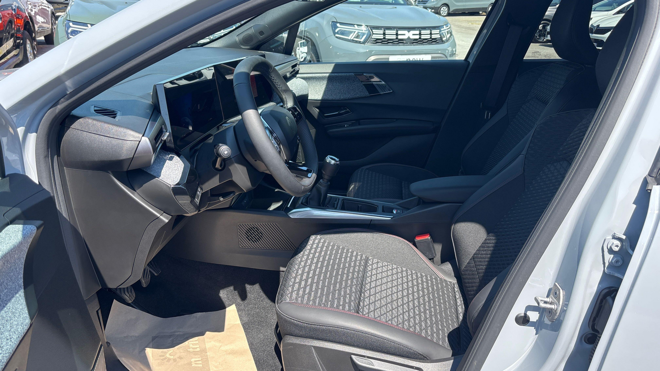 Vente en ligne Renault Clio 6 Clio TCe 115 ch au prix de 23 490 €