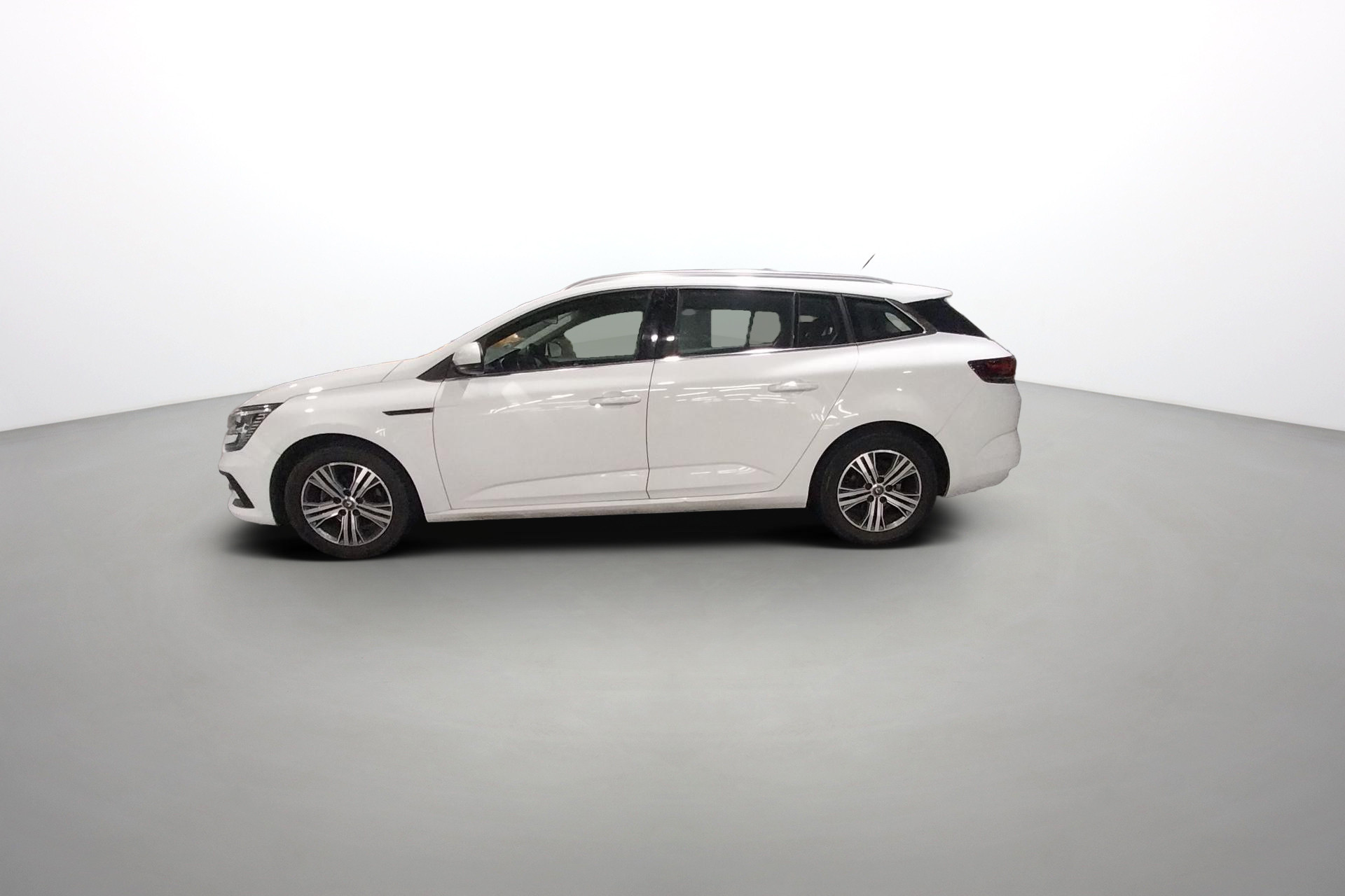 Vente en ligne Renault Megane 4 Estate  Blue dCi 115 au prix de 14 990 €
