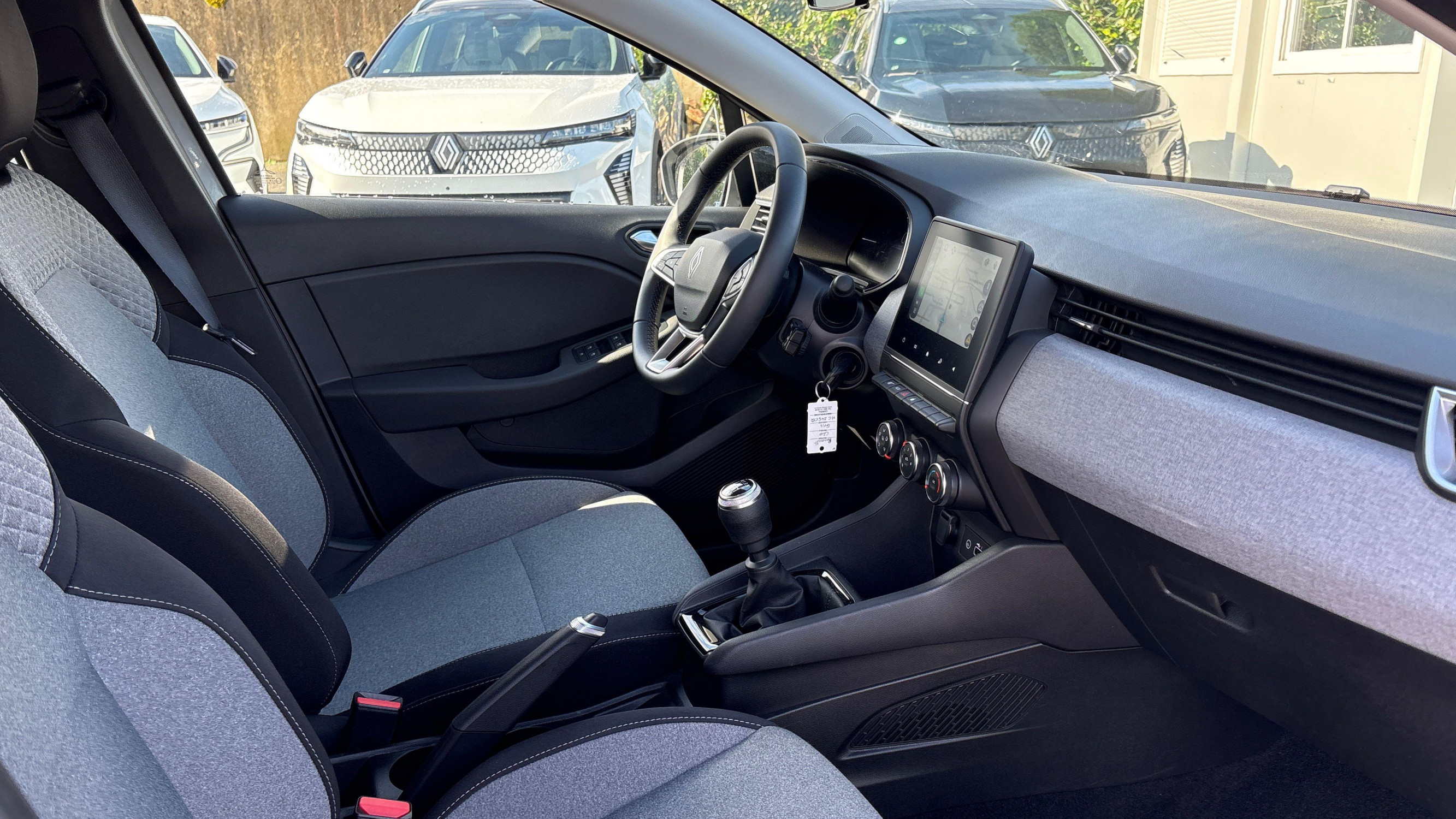 Vente en ligne Renault Clio 5 Clio Eco-G 100 ch GSR2 au prix de 16 370 €