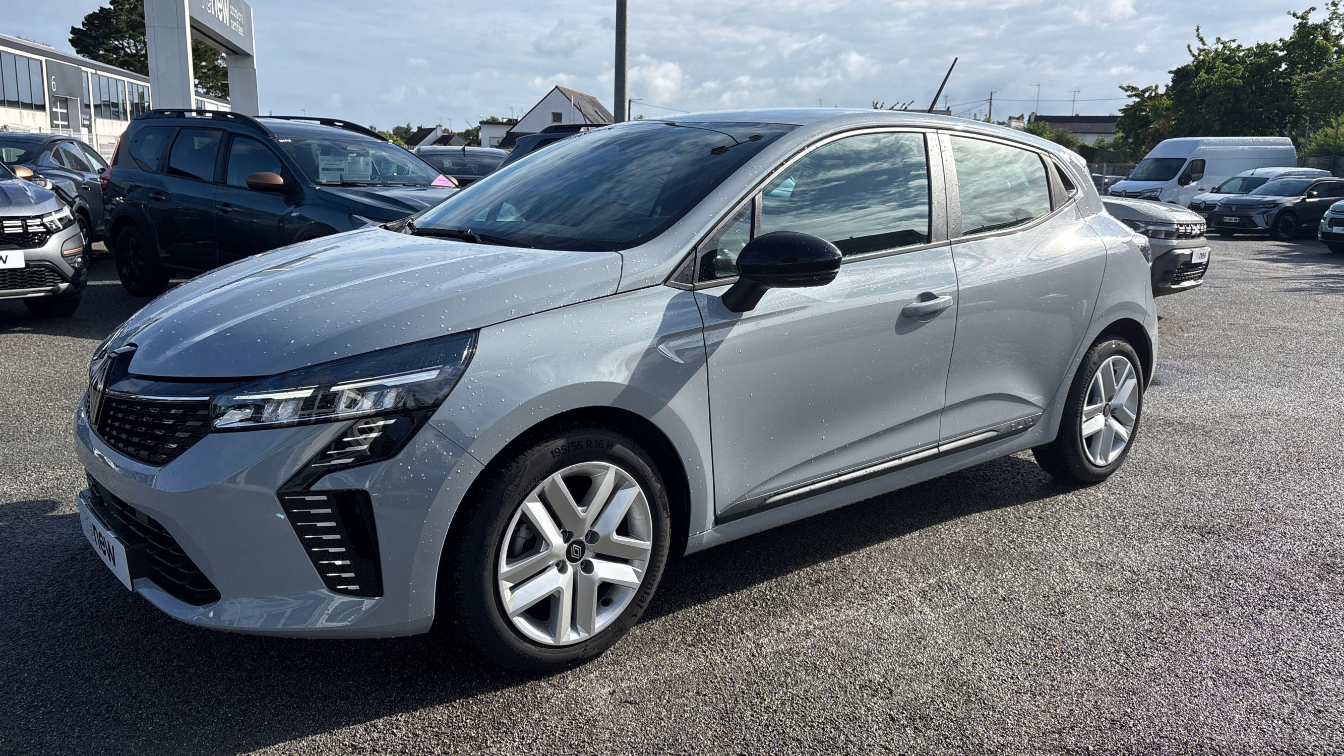 Renault Clio 5 Clio Eco-G 100 ch GSR2 occasion de 2025 en vente à Vannes