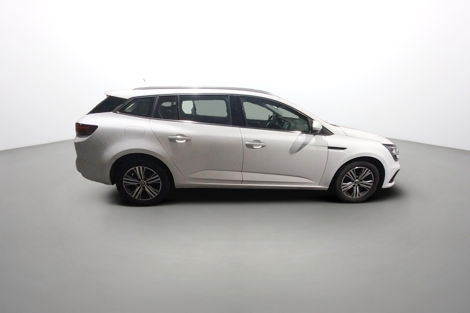 Vente en ligne Renault Megane 4 Estate  Blue dCi 115 au prix de 14 990 €