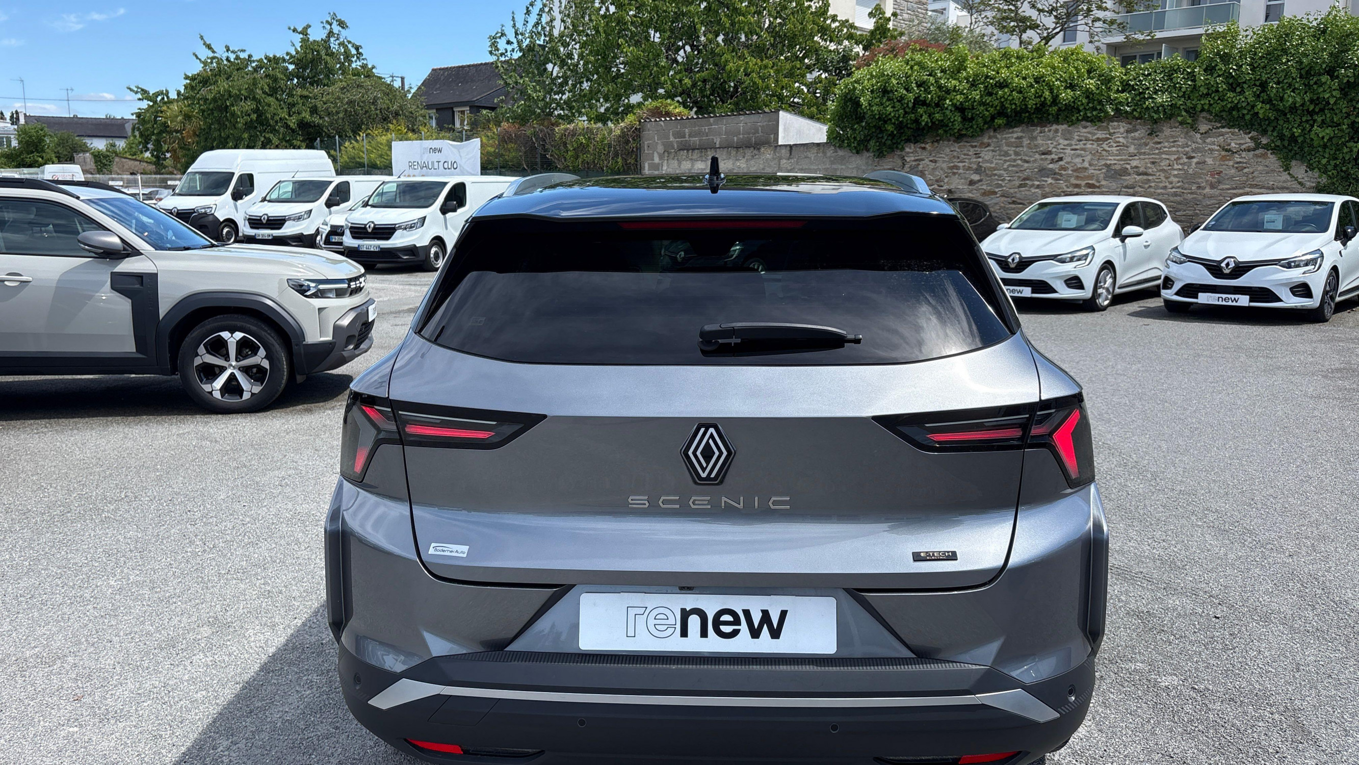 Vente en ligne Renault Scenic E-Tech  220 ch grande autonomie au prix de 42 990 €