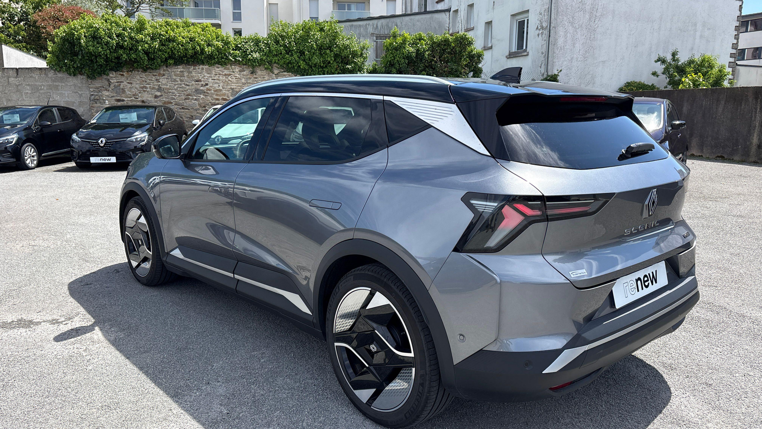 Vente en ligne Renault Scenic E-Tech  220 ch grande autonomie au prix de 42 990 €