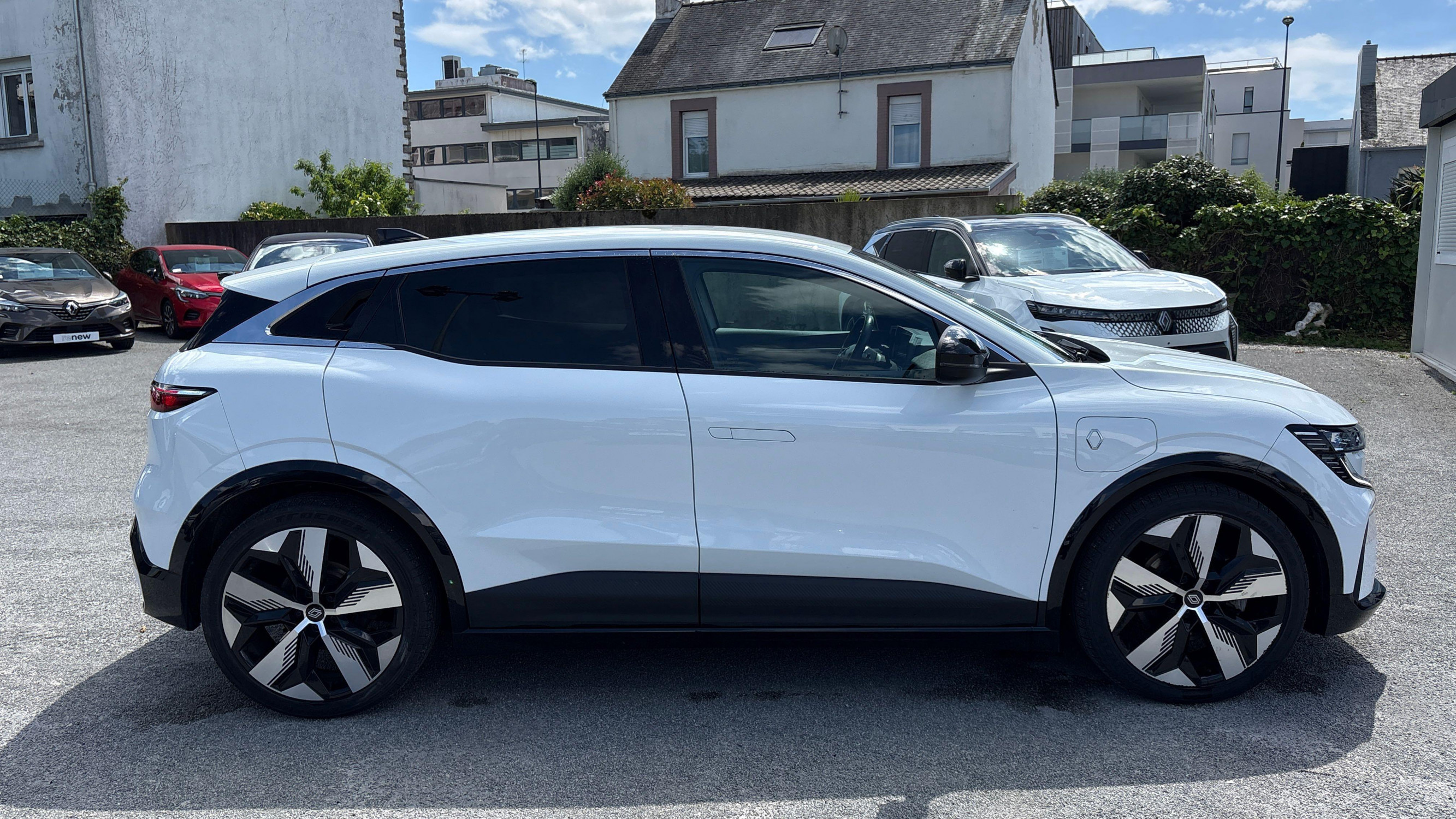 Vente en ligne Renault Megane E-Tech  EV60 220 ch optimum charge au prix de 24 990 €