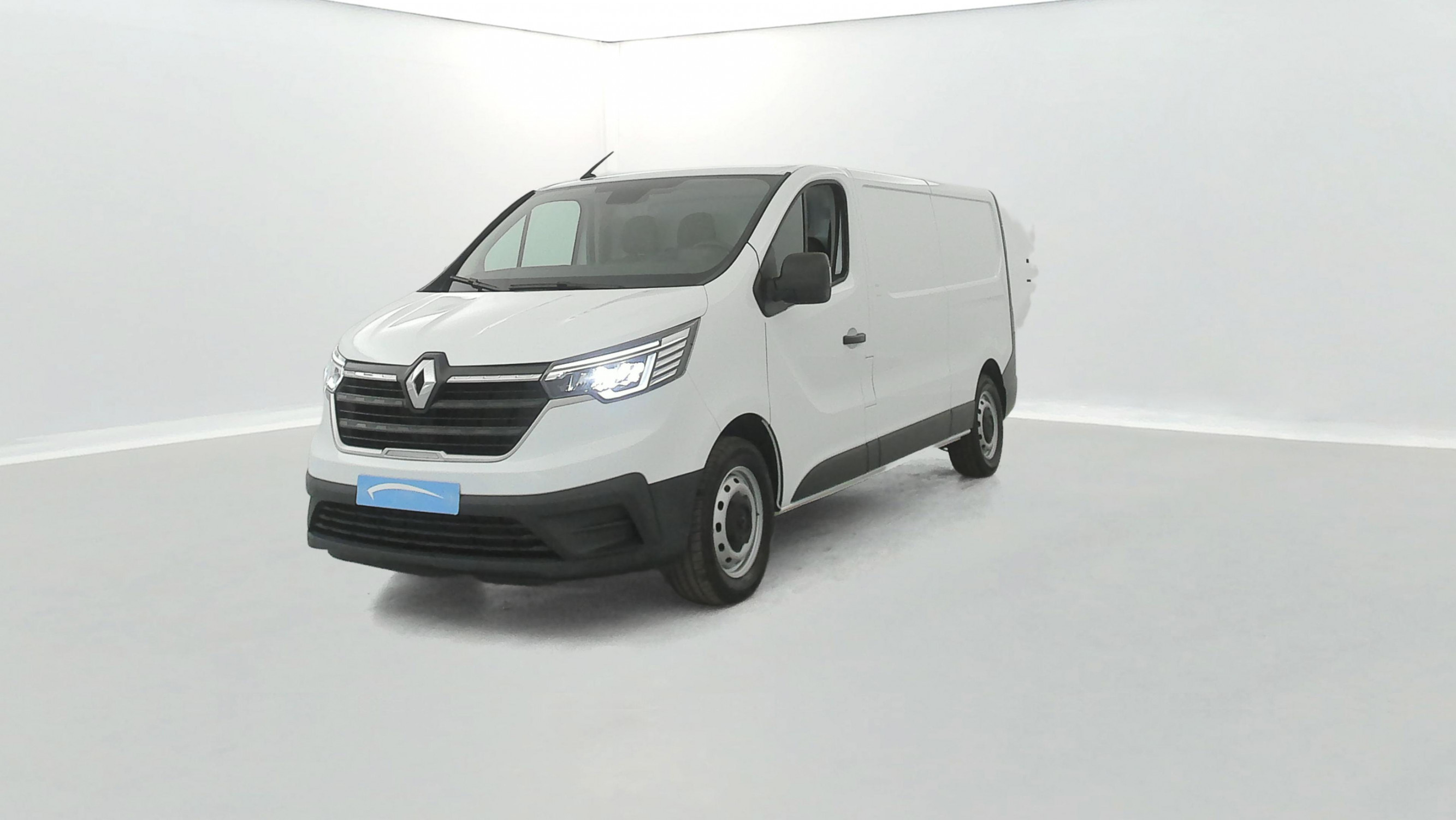 Renault Trafic 3 Fourgon TRAFIC FGN L2H1 3000 KG BLUE DCI 130 occasion de 2023 en vente à Vannes