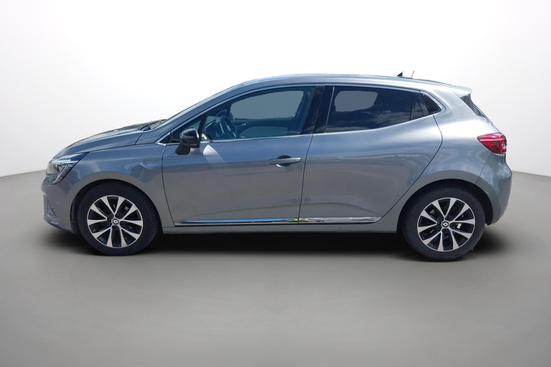 Vente en ligne Renault Clio 5 Clio TCe 90 au prix de 16 490 €