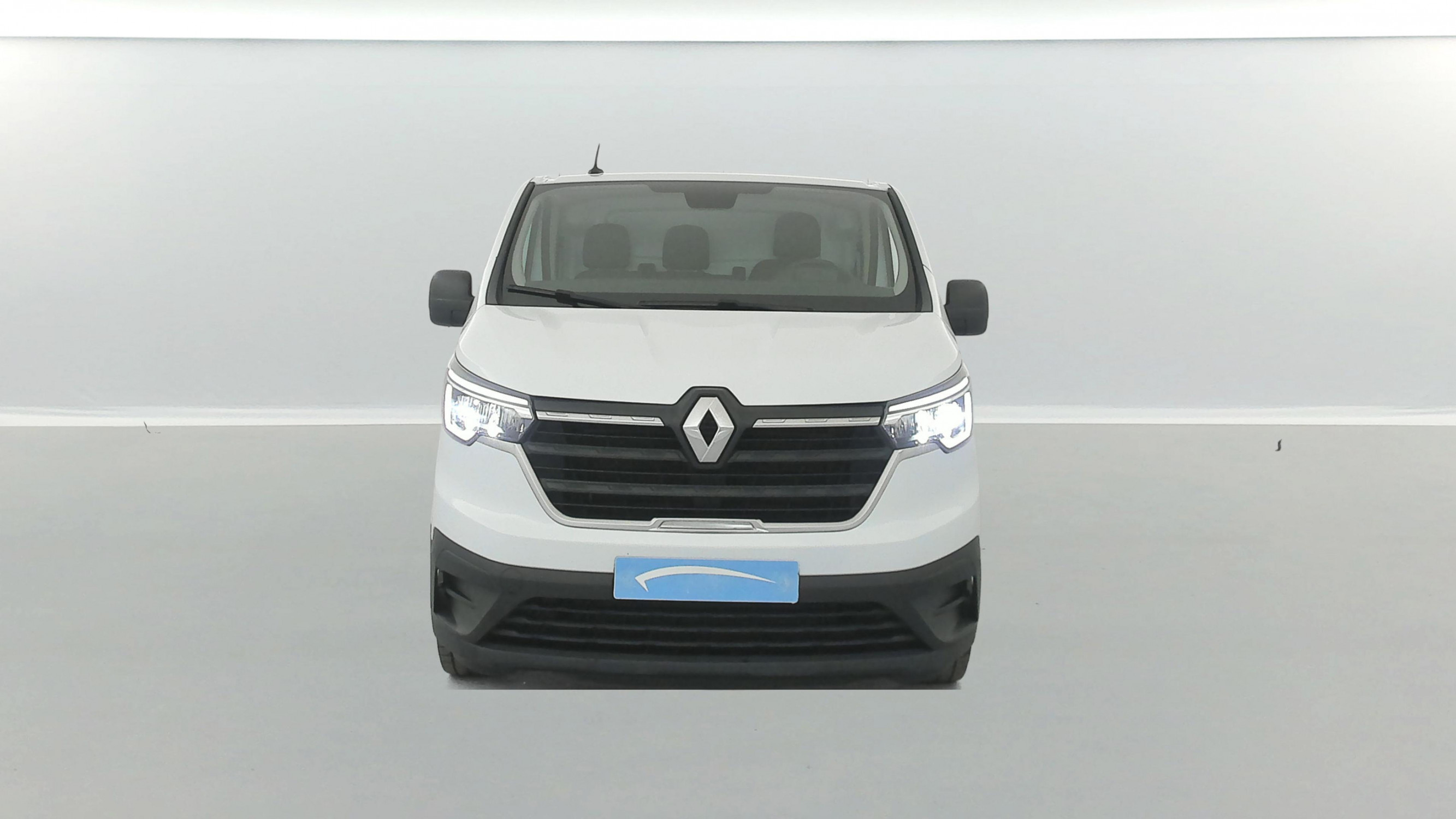 Vente en ligne Renault Trafic 3 Fourgon TRAFIC FGN L2H1 3000 KG BLUE DCI 130 au prix de 23 490 €
