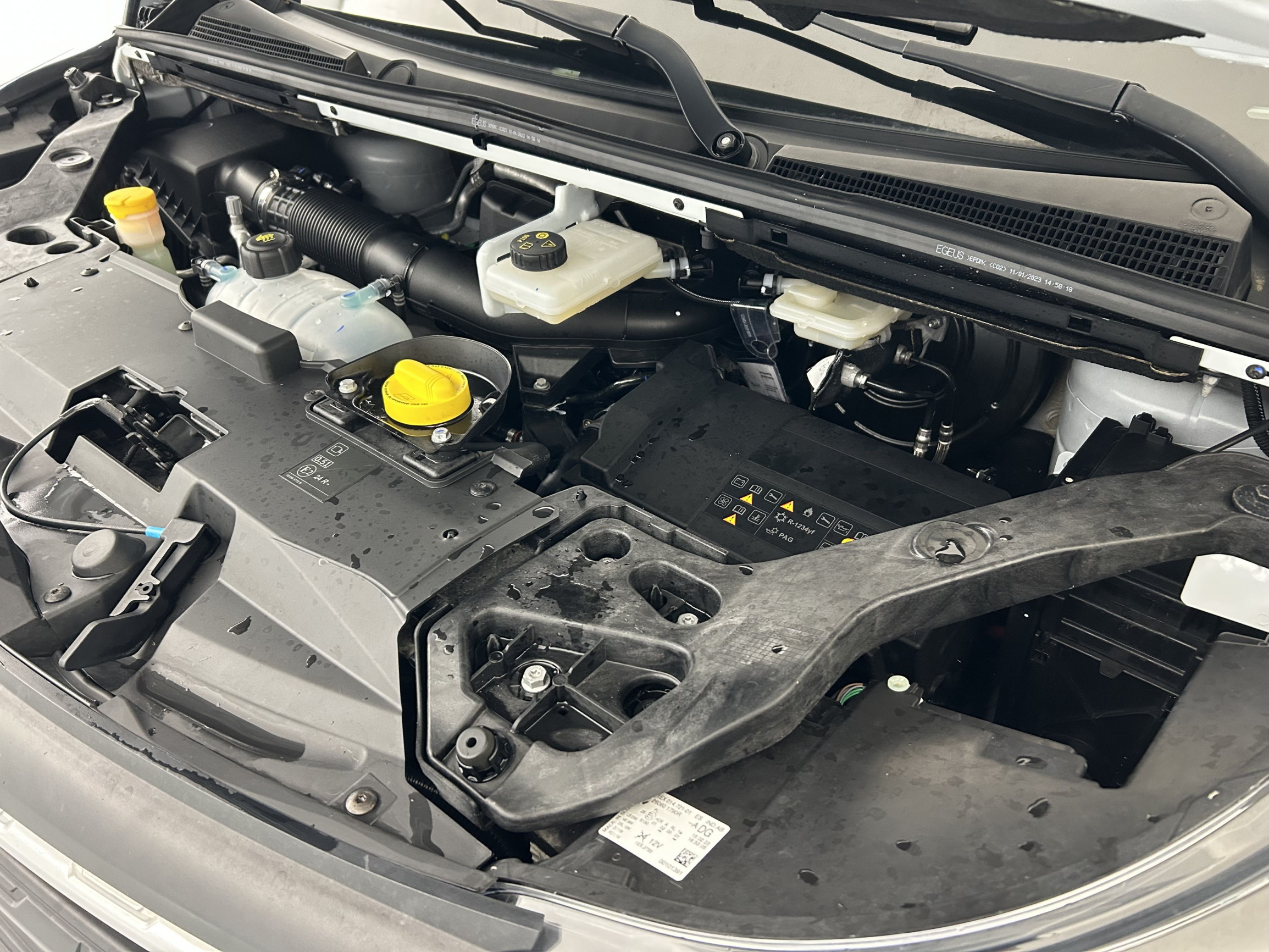 Vente en ligne Renault Trafic 3 Fourgon TRAFIC FGN L2H1 3000 KG BLUE DCI 130 au prix de 23 490 €