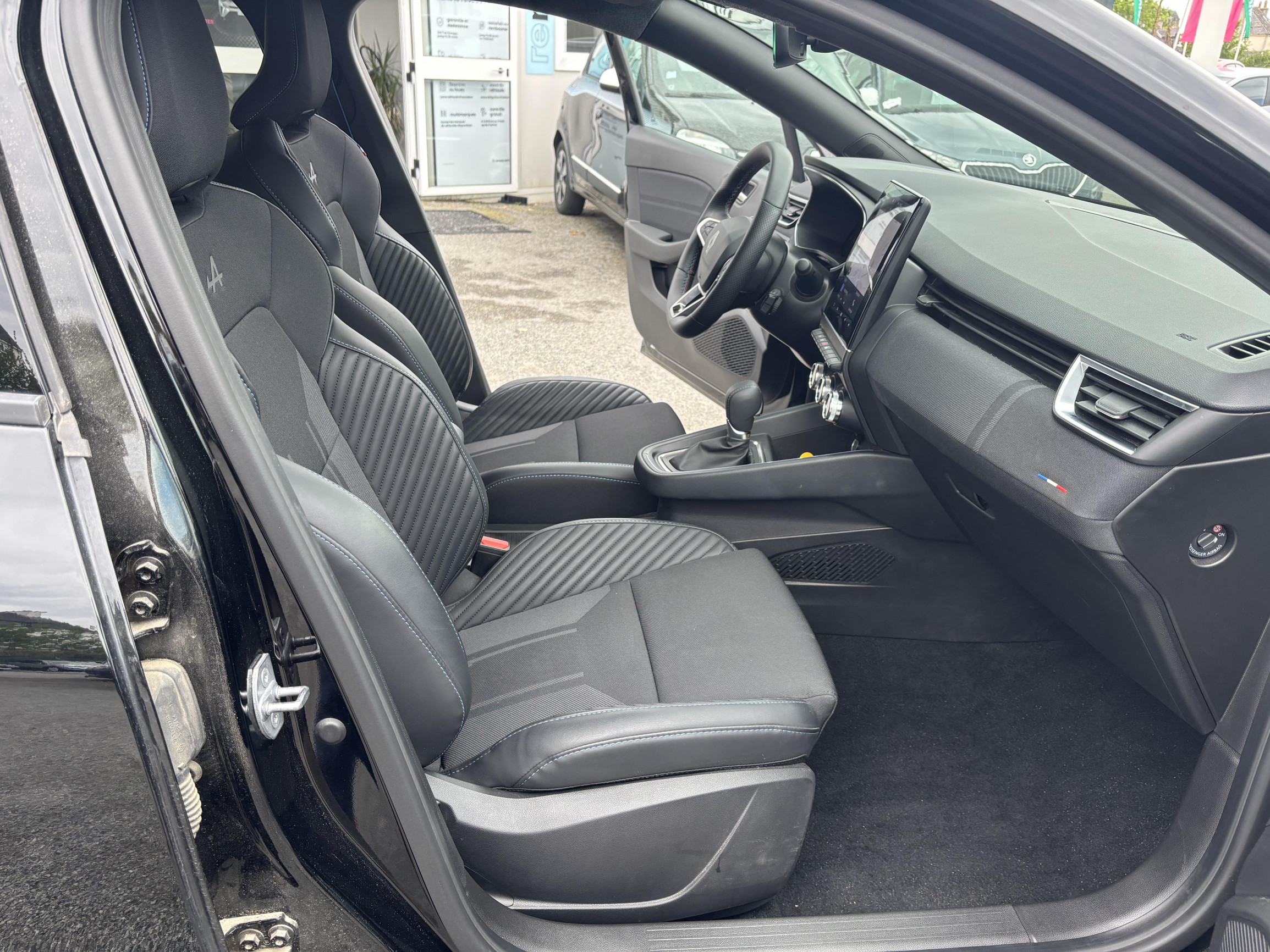 Vente en ligne Renault Clio 5 Clio E-Tech full hybrid 145 ch GSR2 au prix de 24 290 €