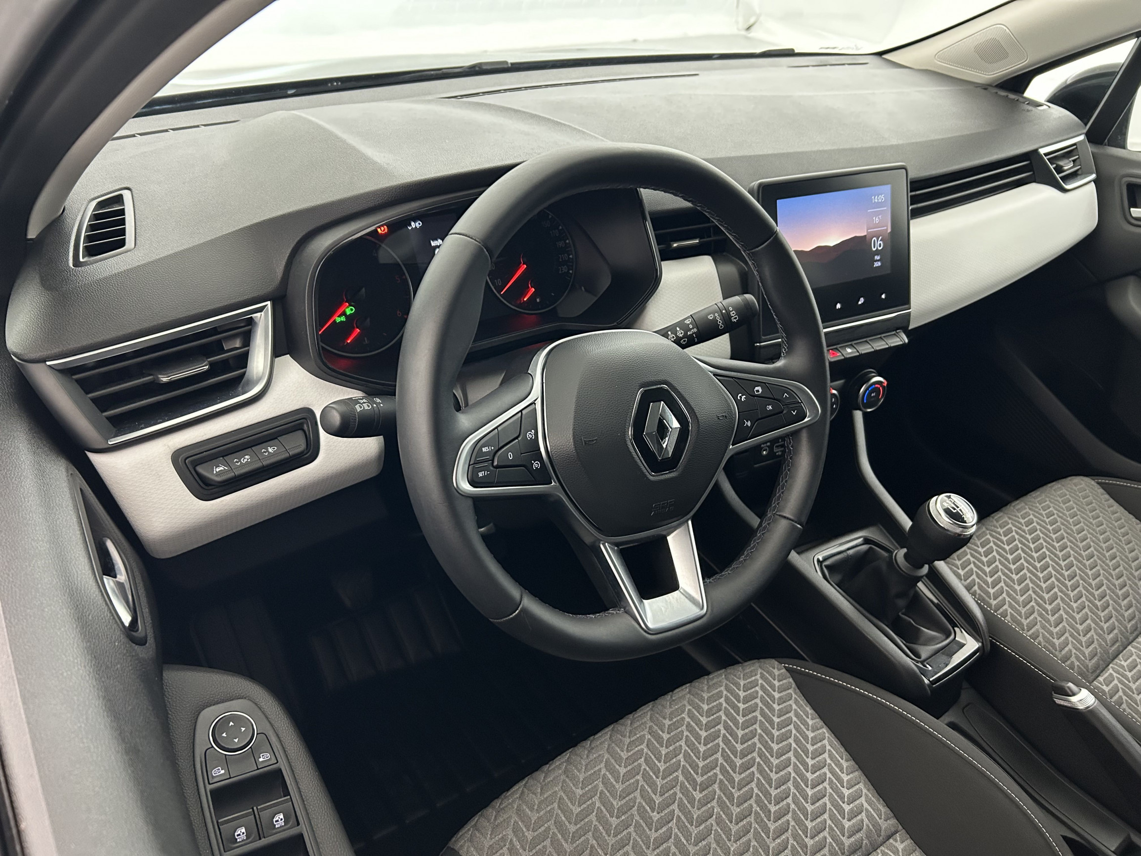 Renault Clio 5 Clio Blue dCi 100 occasion de 2023 en vente à Vannes