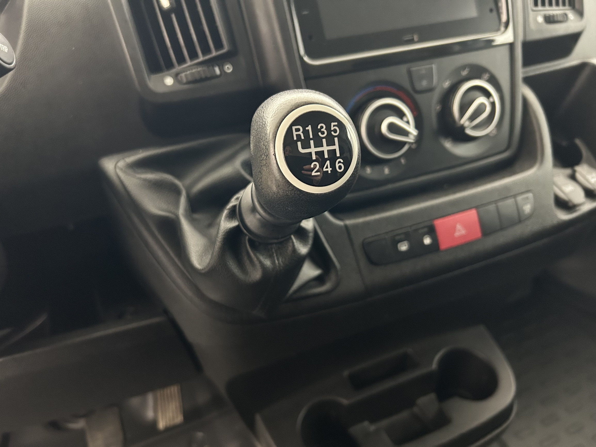 Vente en ligne Citroën Jumper Fourgon JUMPER TOLE 33 L2H2 BLUEHDi 140 S&S BVM6 au prix de 23 890 €