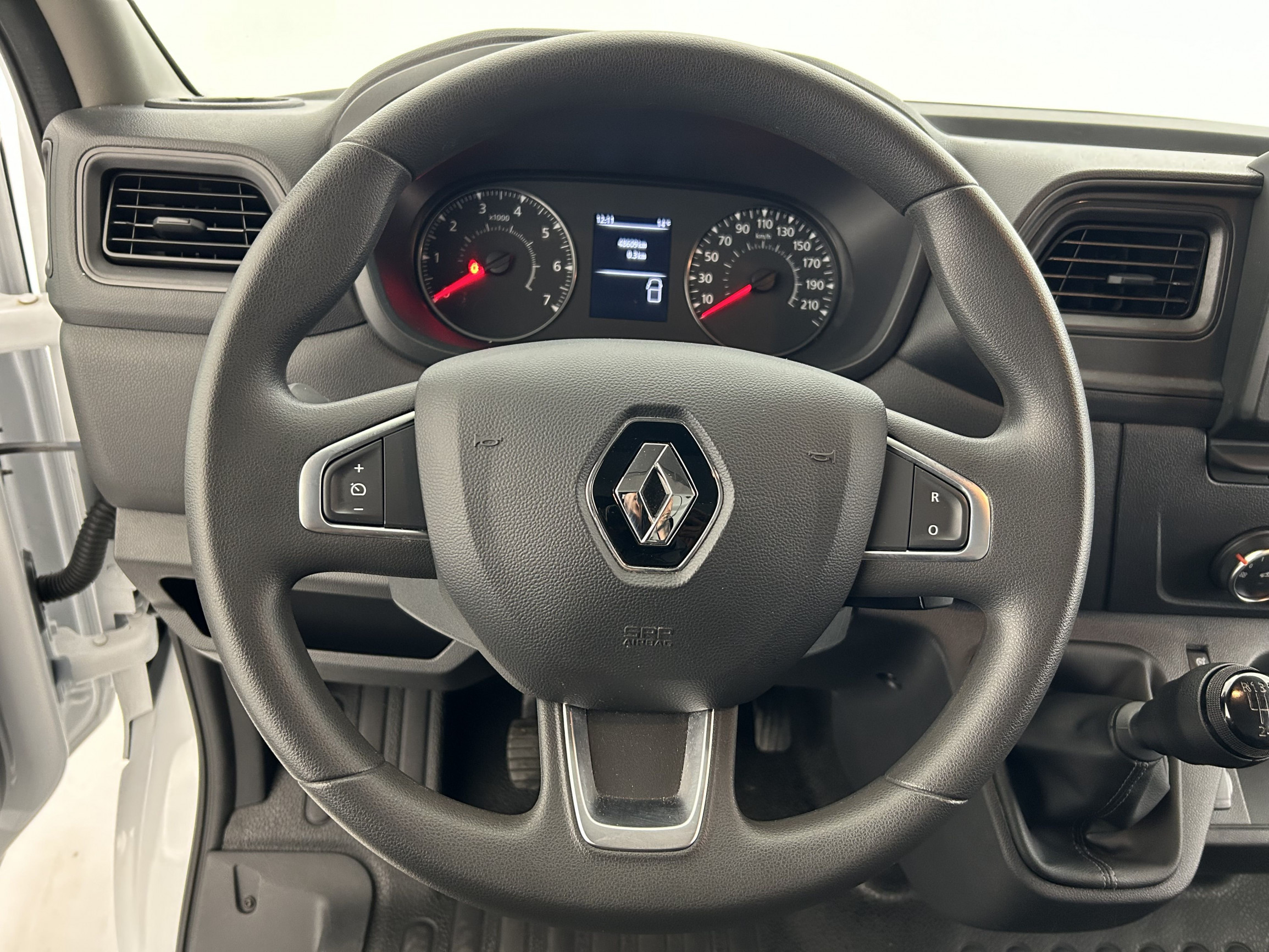 Vente en ligne Renault Master Fourgon MASTER FGN TRAC F3500 L2H2 BLUE DCI 135 au prix de 26 270 €