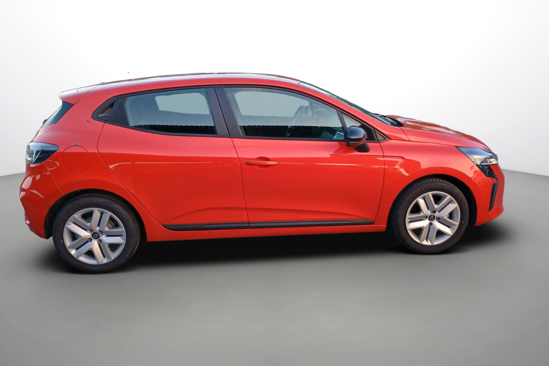 Vente en ligne Renault Clio 5 Clio E-Tech full hybrid 145 ch GSR2 au prix de 19 890 €