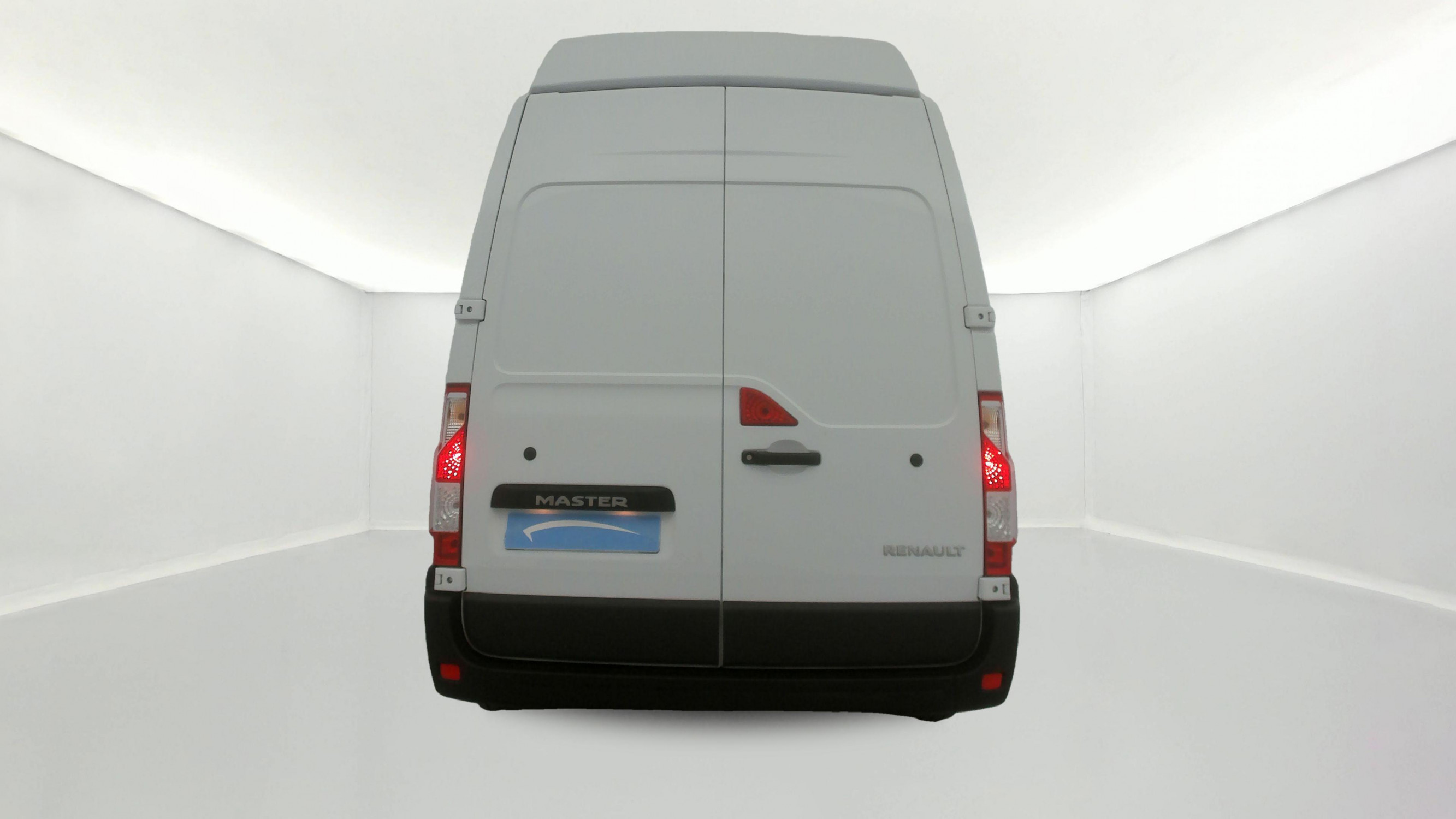 Vente en ligne Renault Master Fourgon MASTER FGN TRAC F3500 L3H3 BLUE DCI 135 au prix de 26 770 €