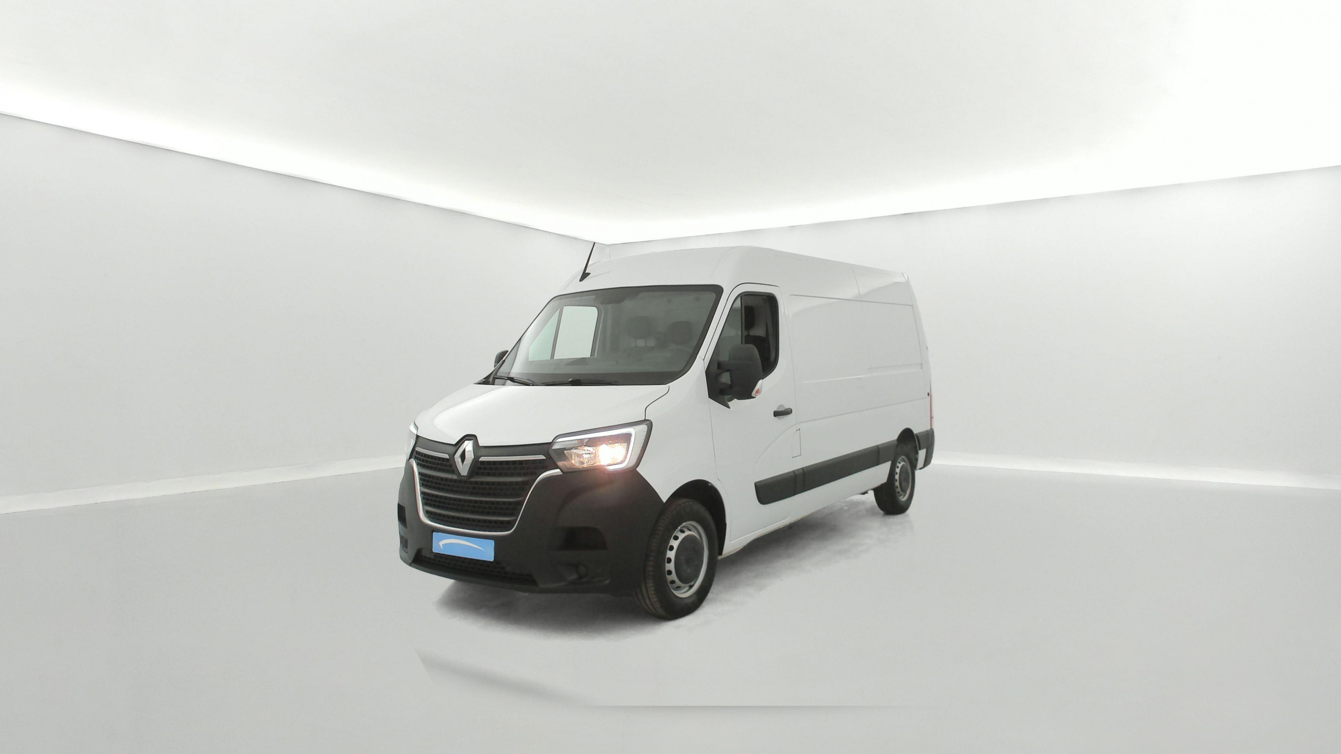 Renault Master Fourgon MASTER FGN TRAC F3500 L2H2 BLUE DCI 135 occasion de 2024 en vente à Vannes