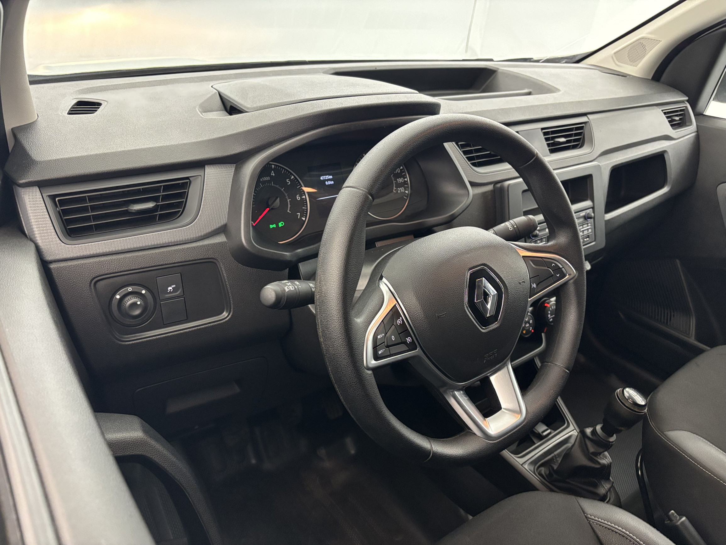 Vente en ligne Renault Express Van  BLUE DCI 95 - 22 au prix de 15 290 €