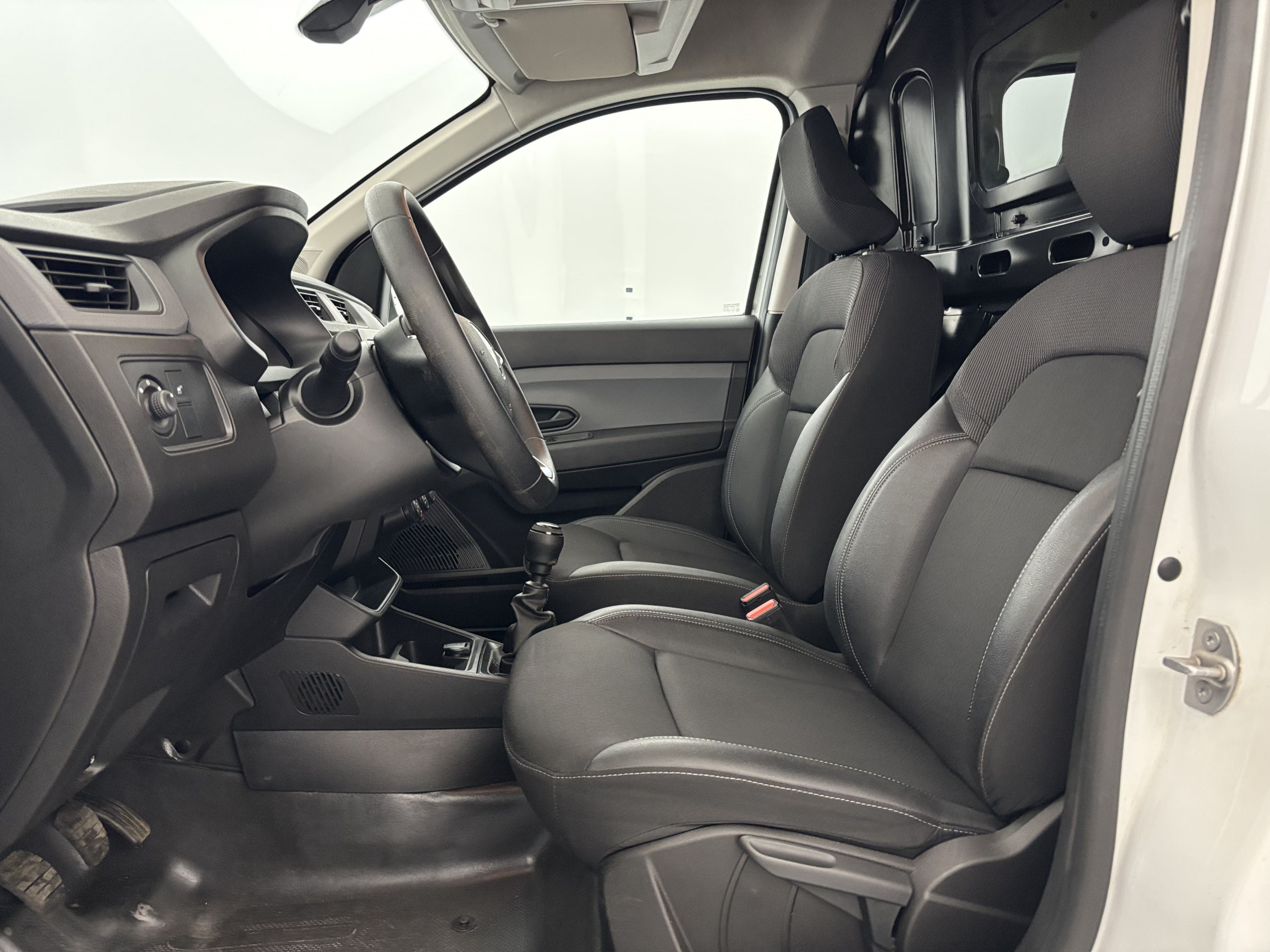 Vente en ligne Renault Express Van  BLUE DCI 95 - 22 au prix de 15 290 €