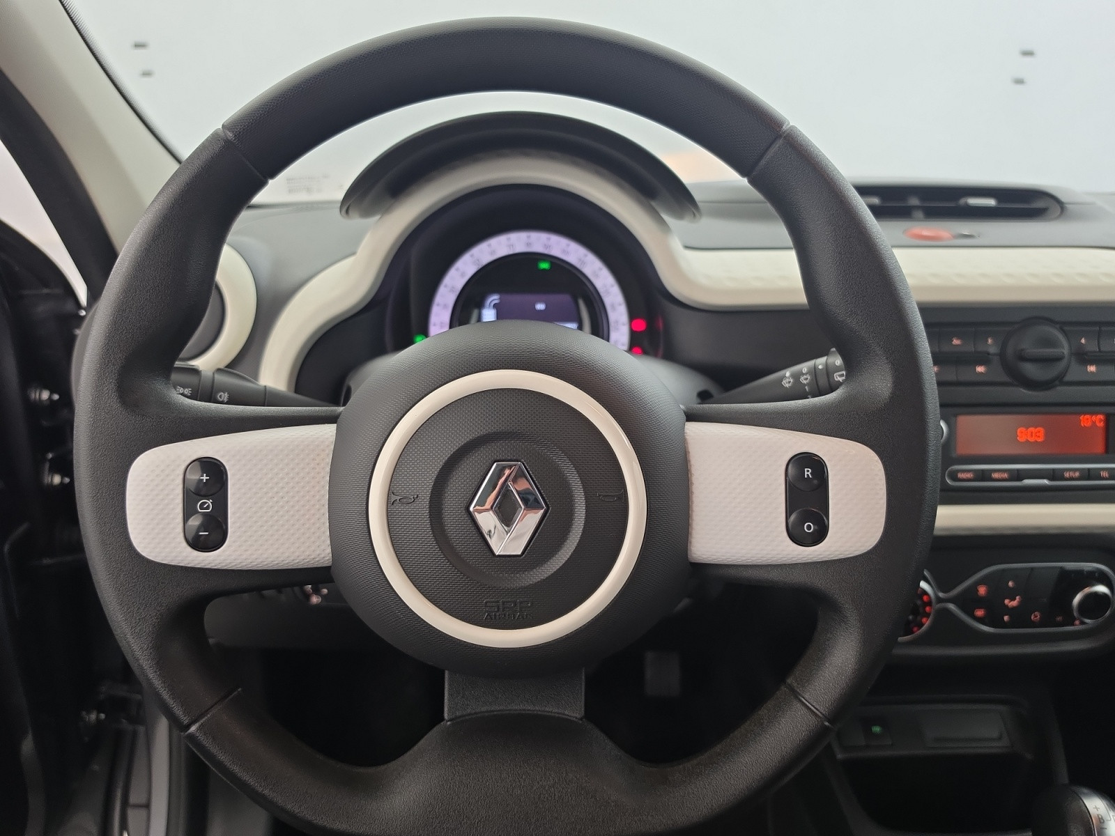 Vente en ligne Renault Twingo Electrique Twingo III E-Tech au prix de 10 990 €