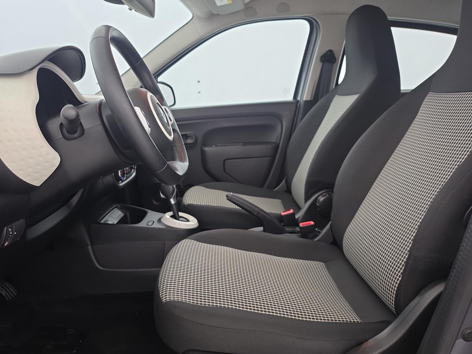 Vente en ligne Renault Twingo Electrique Twingo III E-Tech au prix de 10 990 €