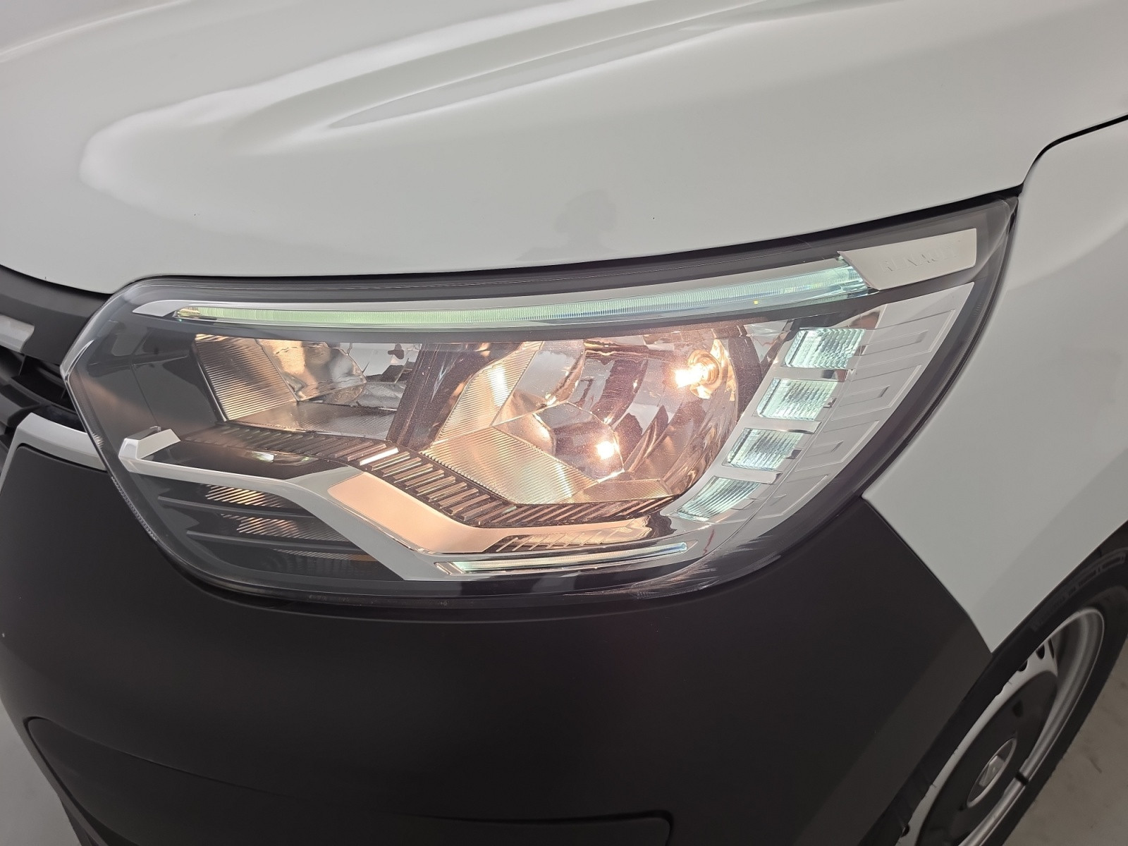 Vente en ligne Renault Express Van  BLUE DCI 95 - 22 au prix de 16 990 €