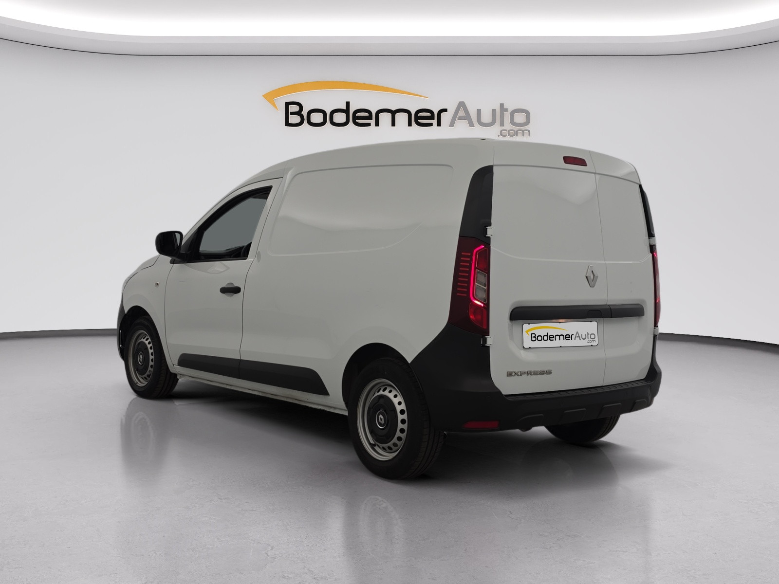 Vente en ligne Renault Express Van  BLUE DCI 95 - 22 au prix de 16 990 €