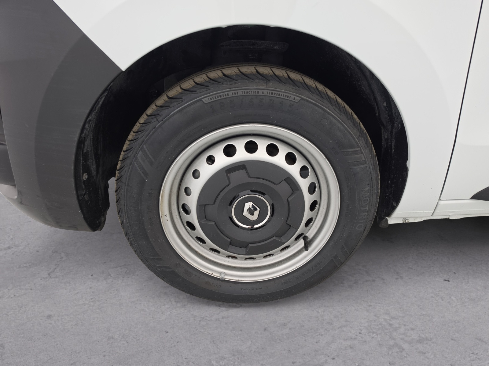 Vente en ligne Renault Express Van  BLUE DCI 95 - 22 au prix de 16 990 €