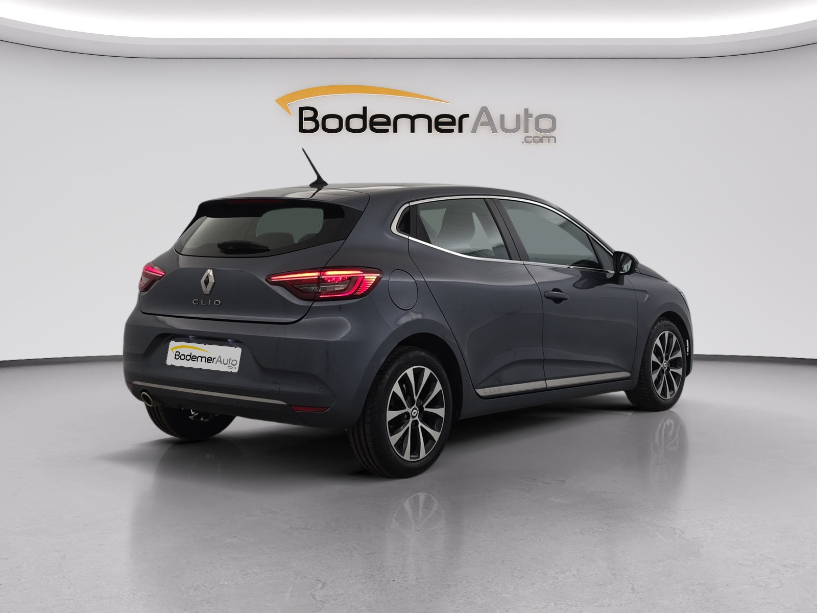 Vente en ligne Renault Clio 5 Clio TCe 100 GPL - 21N au prix de 15 590 €