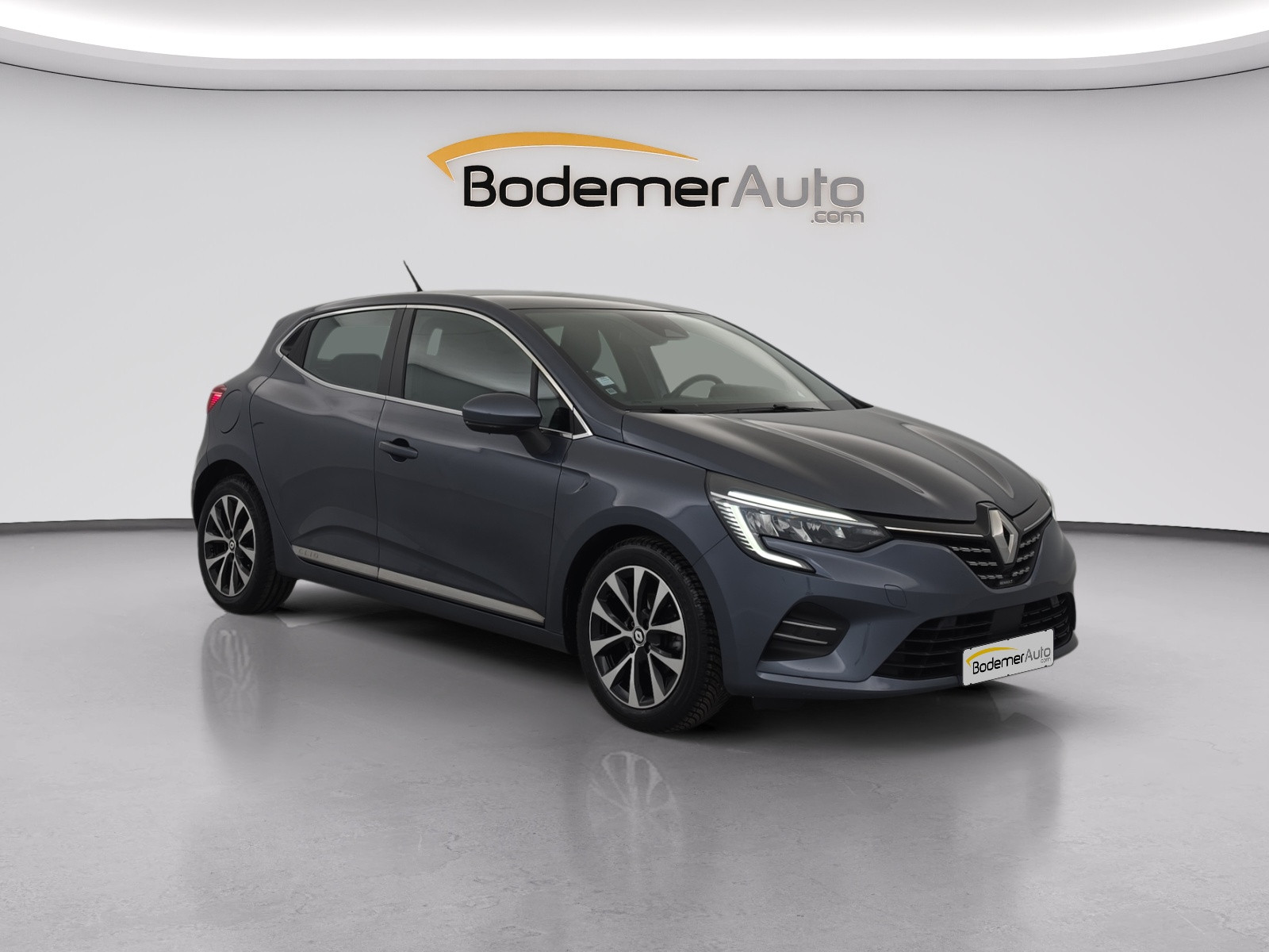 Vente en ligne Renault Clio 5 Clio TCe 100 GPL - 21N au prix de 15 590 €