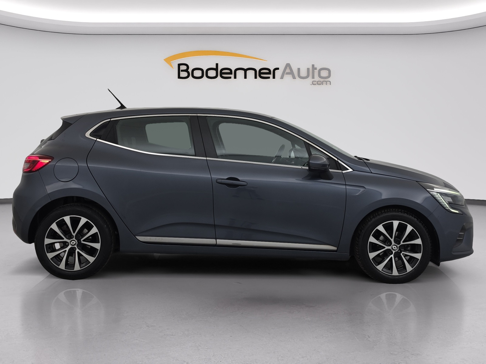 Vente en ligne Renault Clio 5 Clio TCe 100 GPL - 21N au prix de 15 590 €