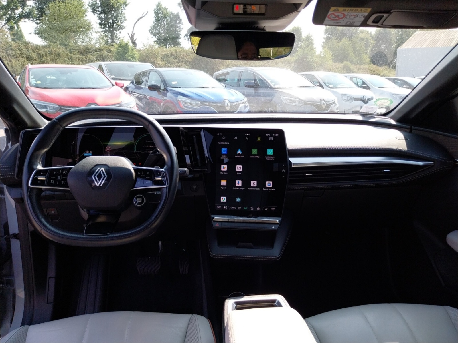 Vente en ligne Renault Megane E-Tech  EV60 220 ch super charge au prix de 24 490 €
