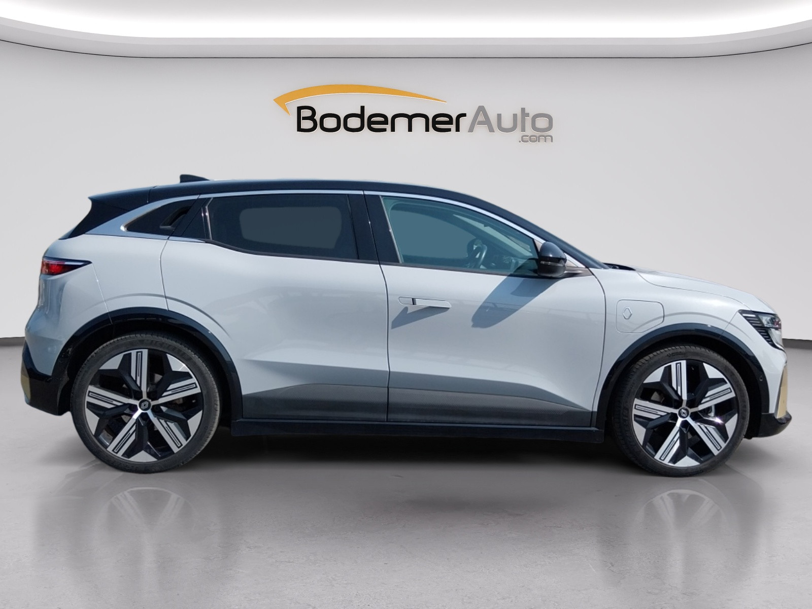 Vente en ligne Renault Megane E-Tech  EV60 220 ch super charge au prix de 24 490 €