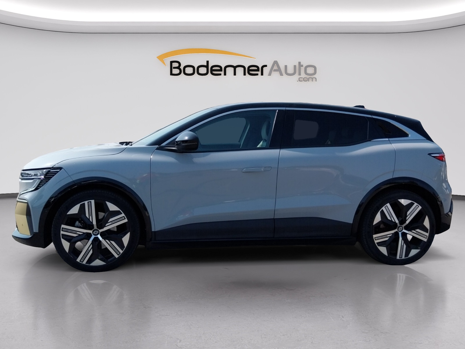 Vente en ligne Renault Megane E-Tech  EV60 220 ch super charge au prix de 24 490 €